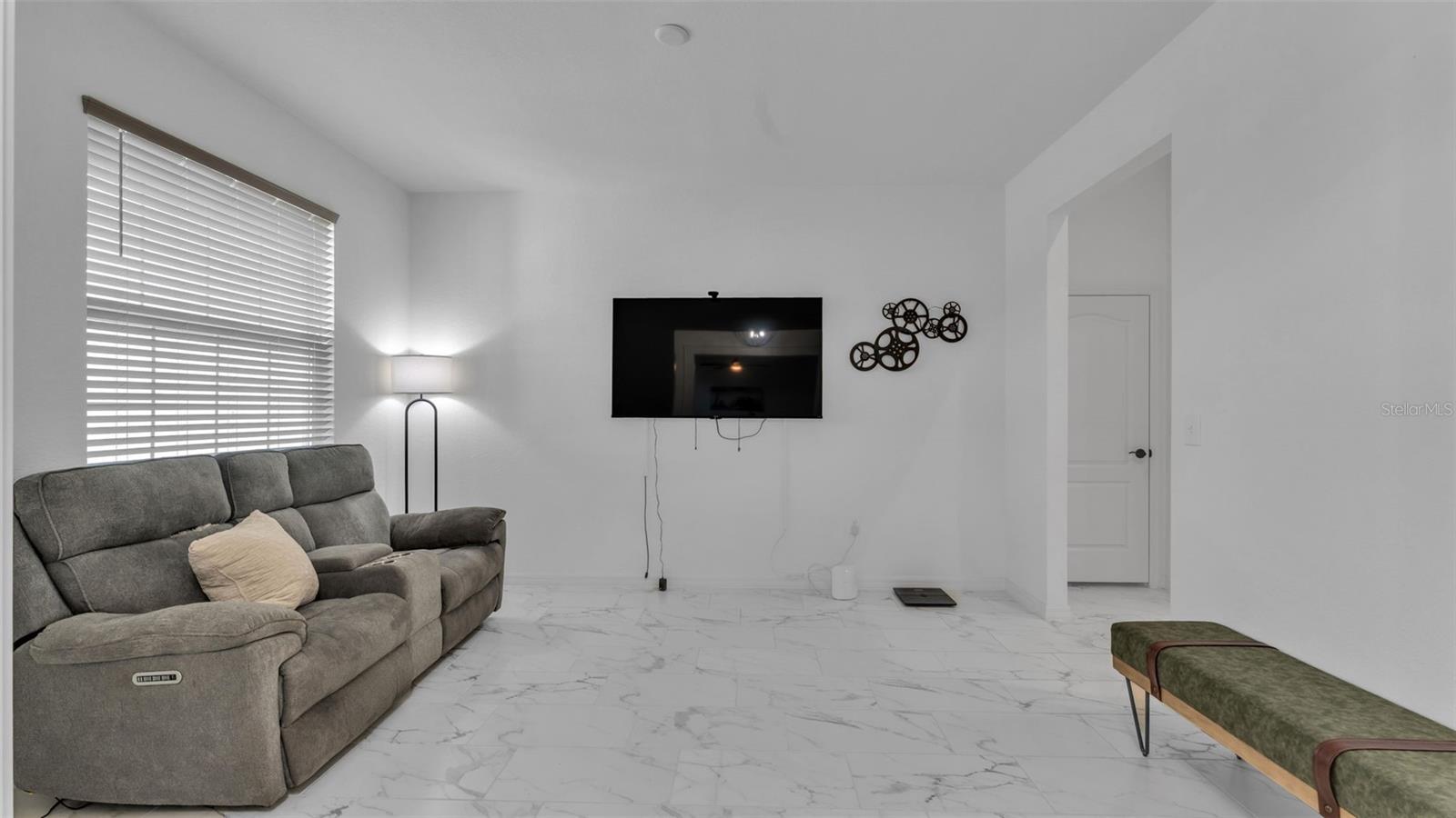 SAND LK GRVS PH I - Residential