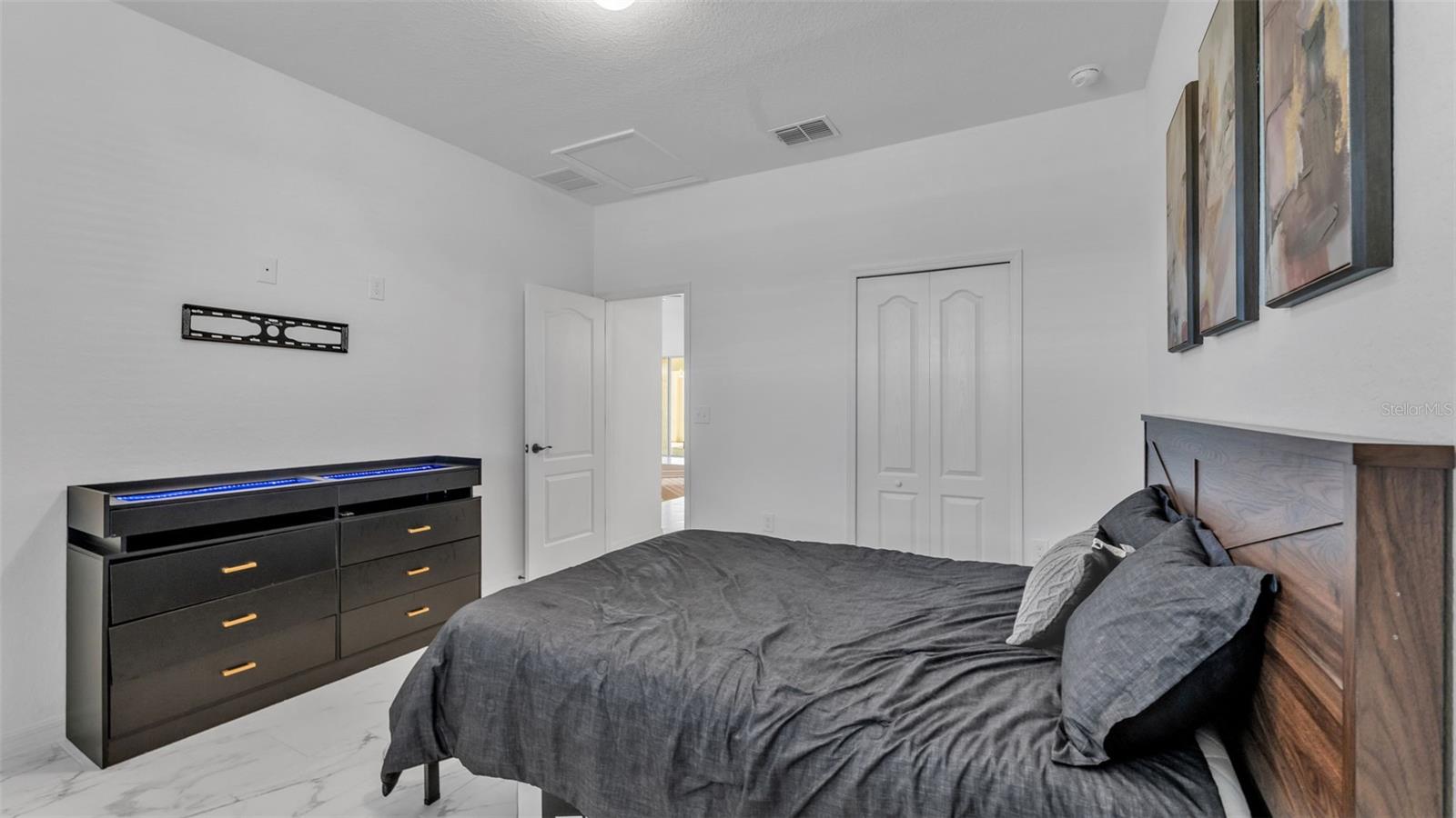 SAND LK GRVS PH I - Residential