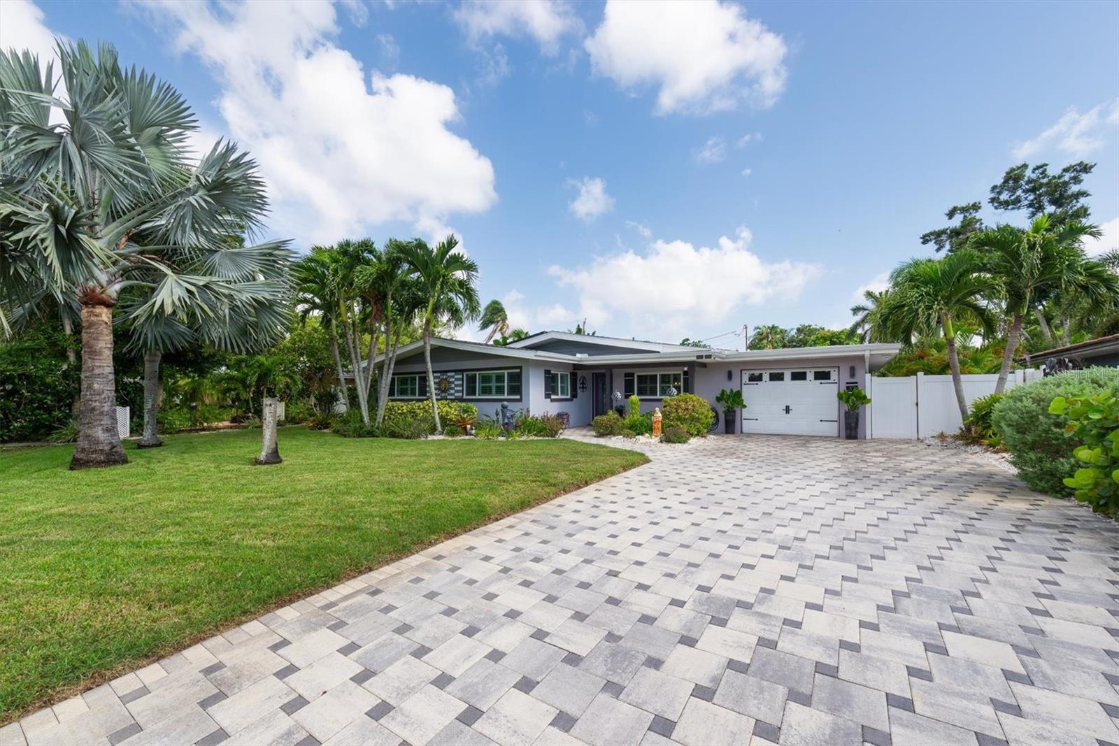37 SOUTHWIND DRIVE