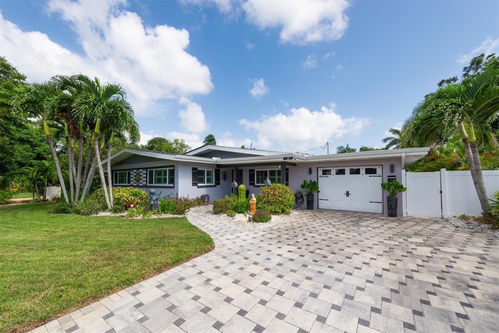 37 SOUTHWIND DRIVE