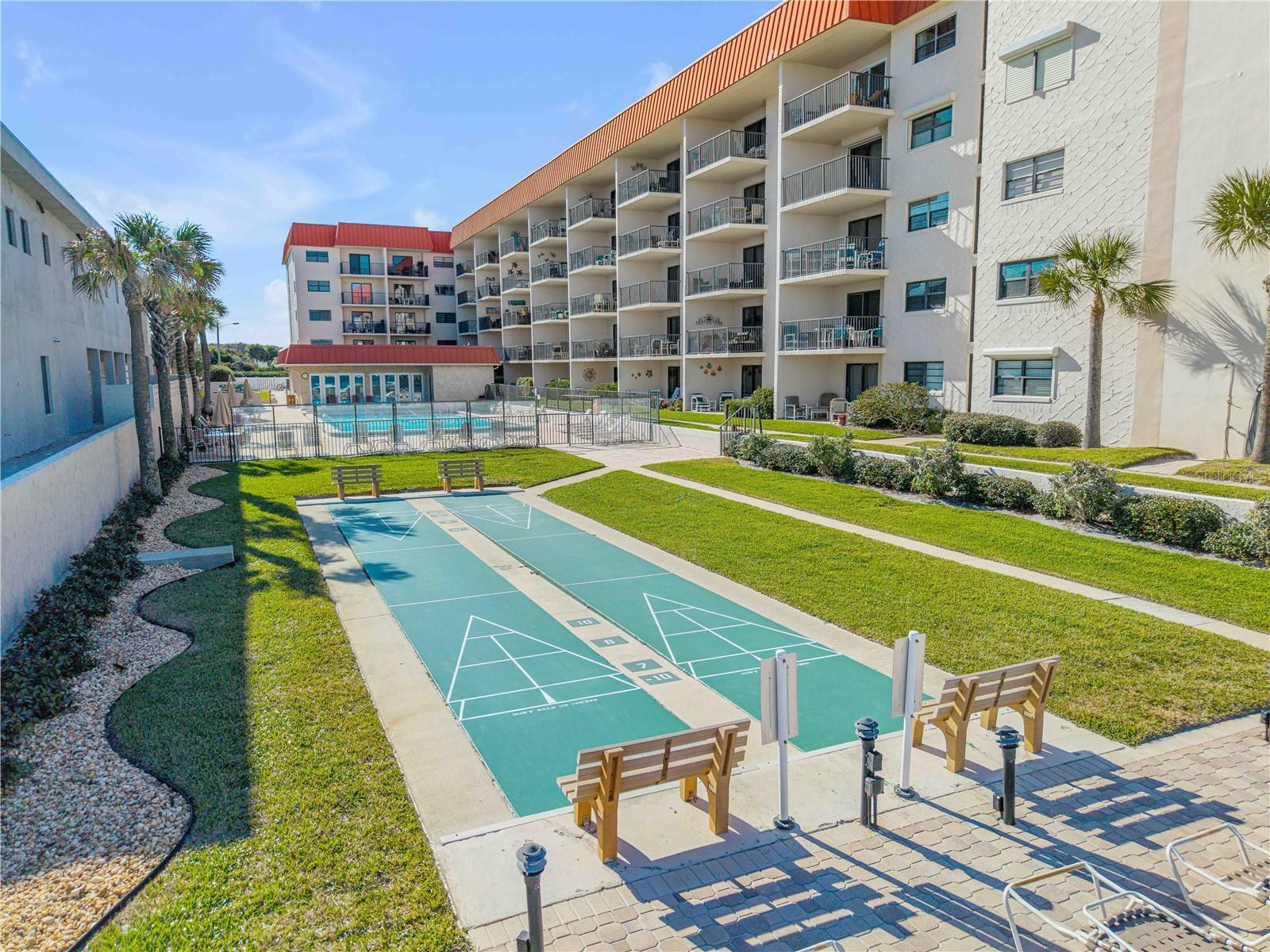 HACIENDA DEL SOL CONDO - Residential