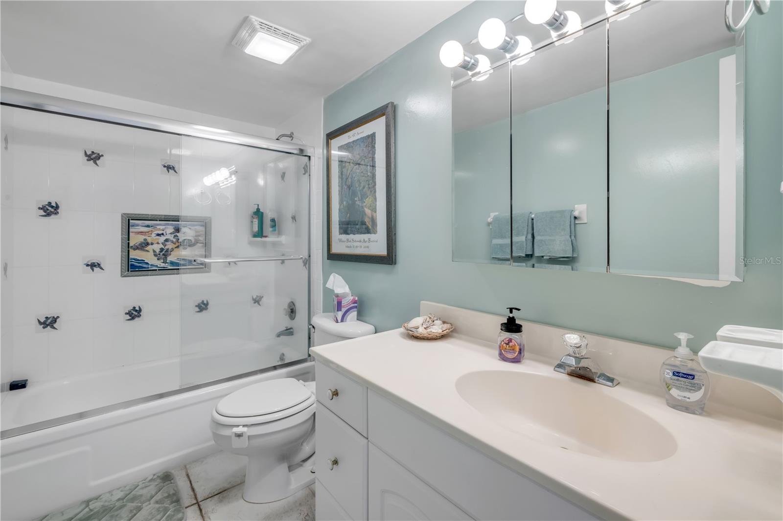 HACIENDA DEL SOL CONDO - Residential