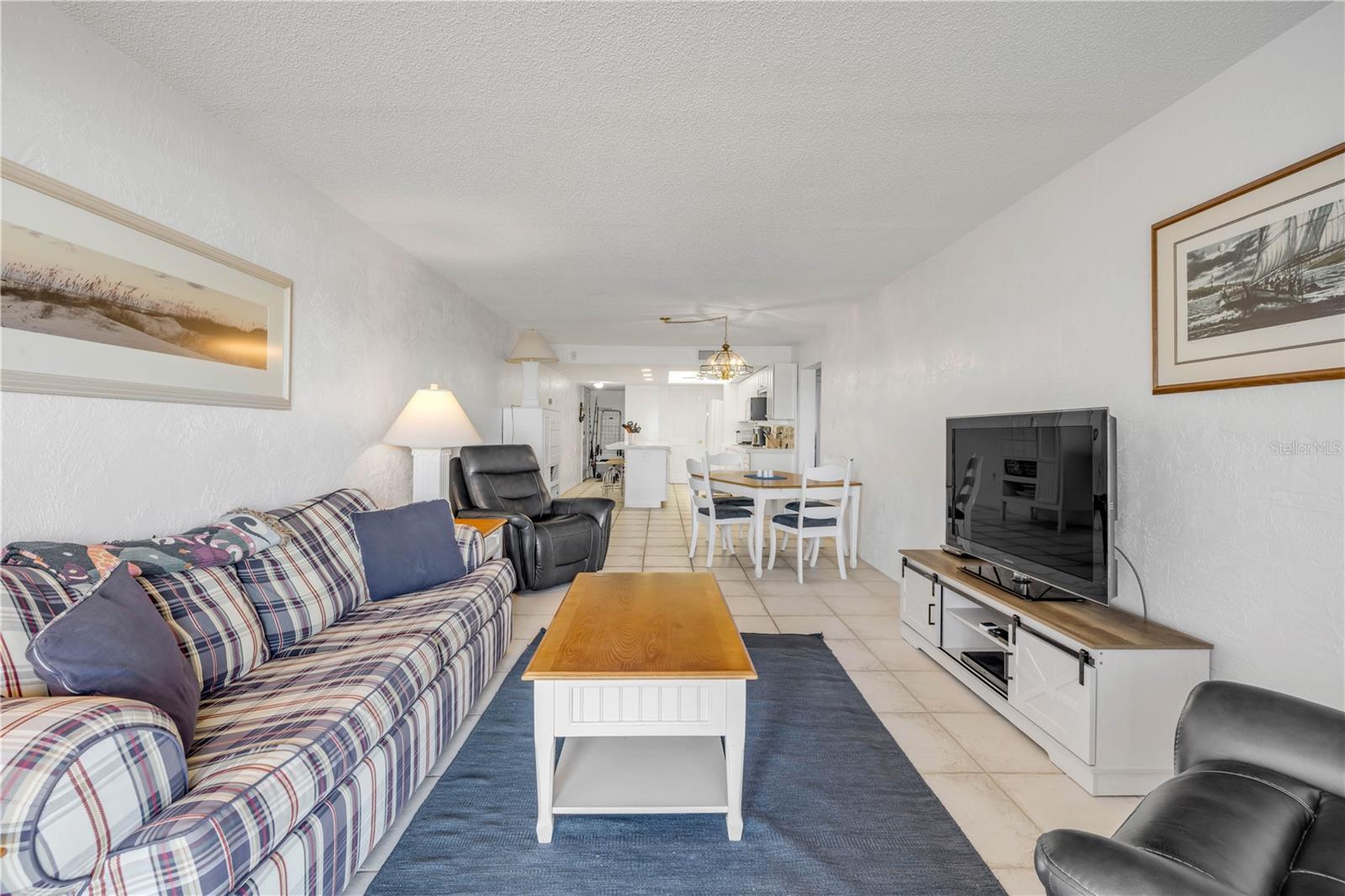 HACIENDA DEL SOL CONDO - Residential