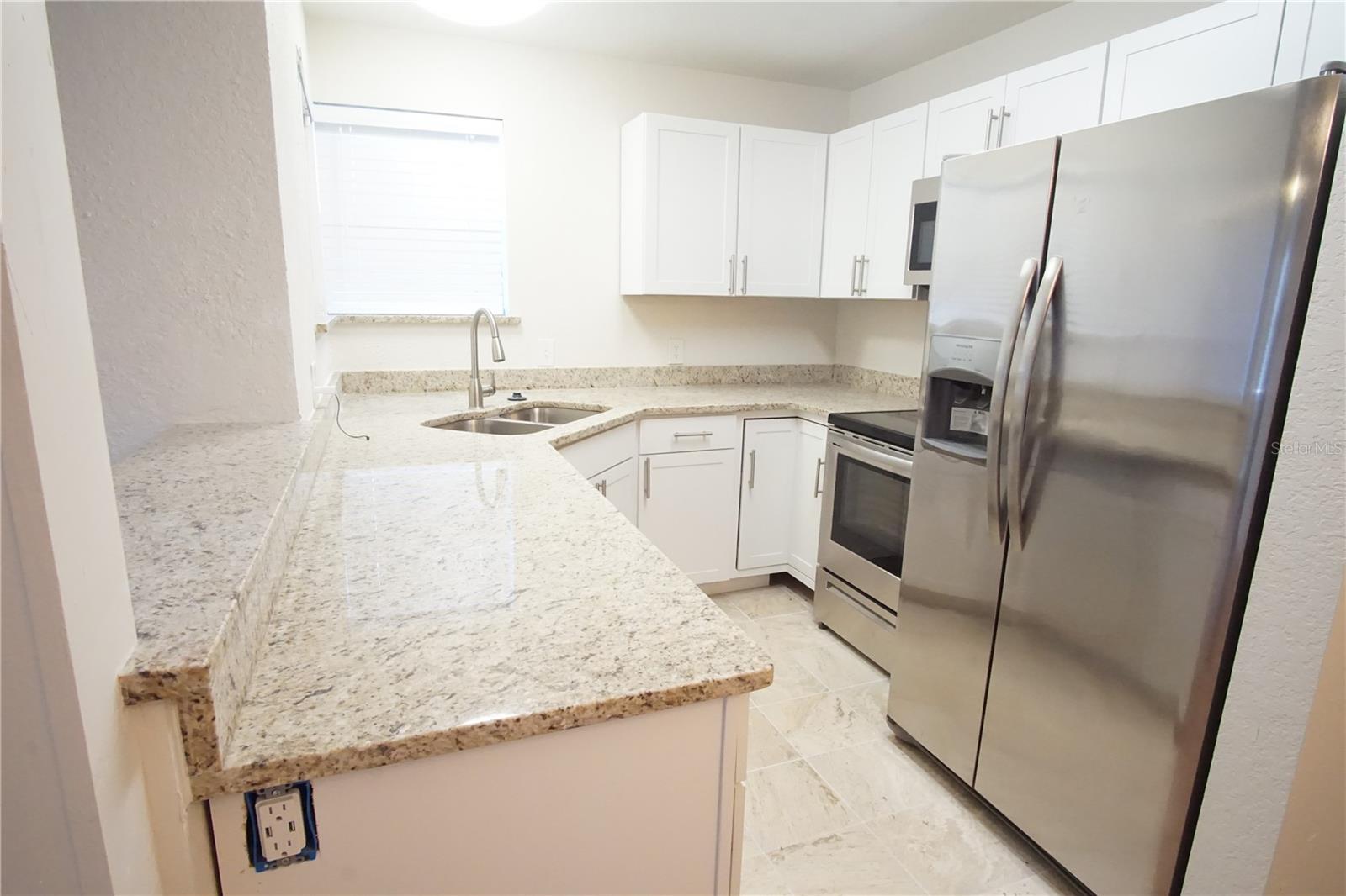 2936 ANTIQUE OAKS CIRCLE 71