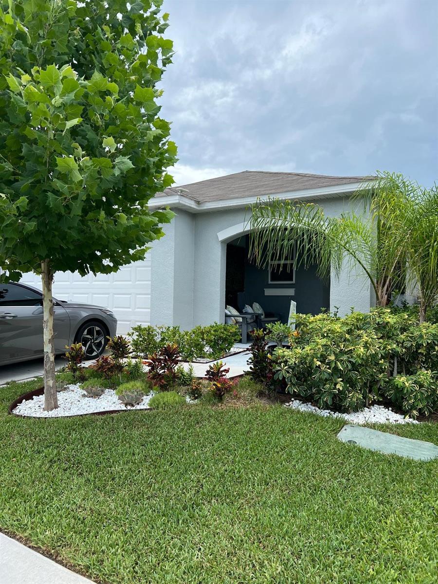 7111 AMELIA COVE COURT