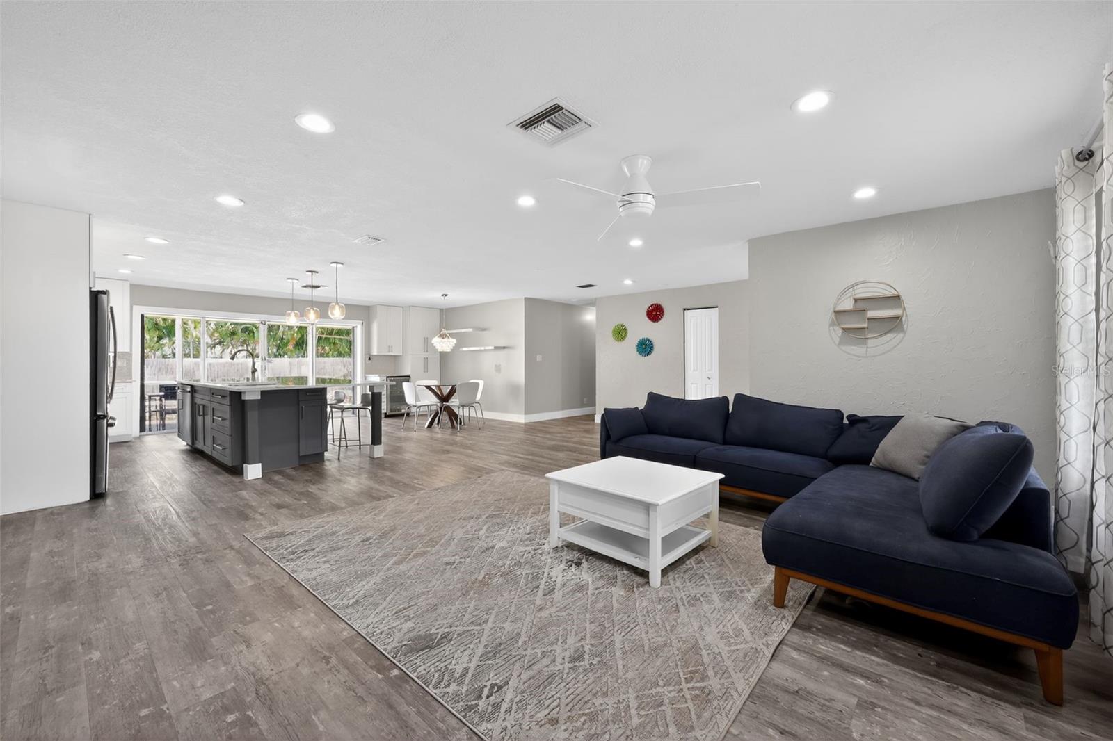 HIGH POINT - Residential