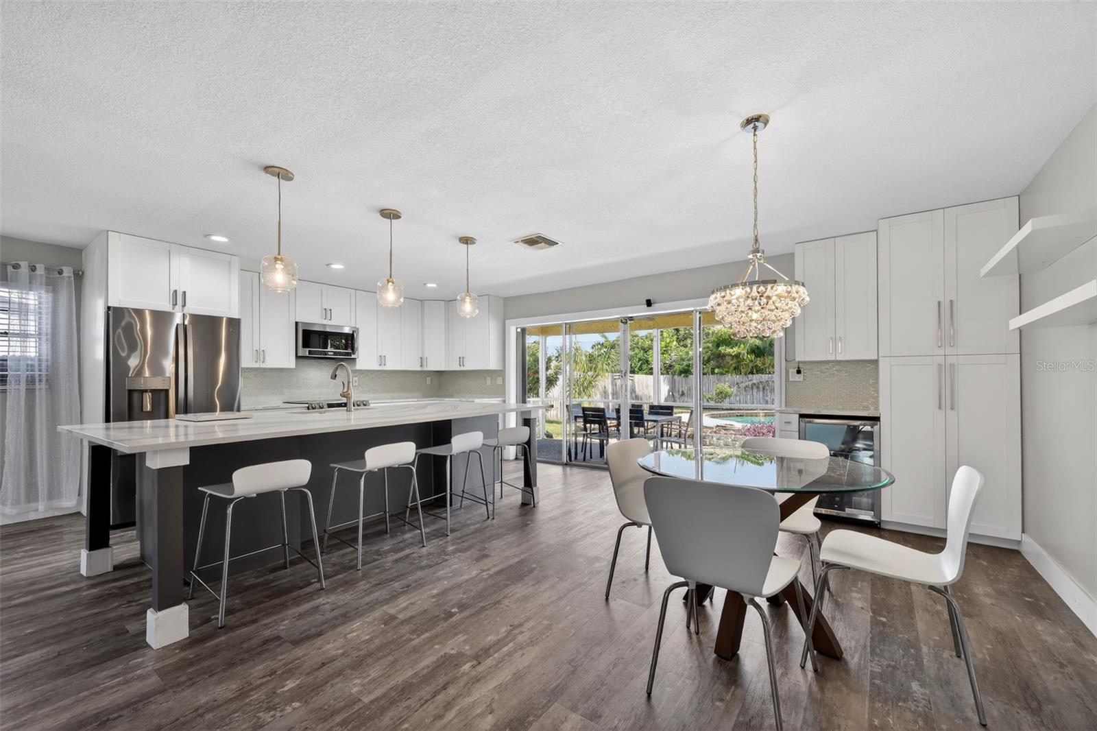 HIGH POINT - Residential