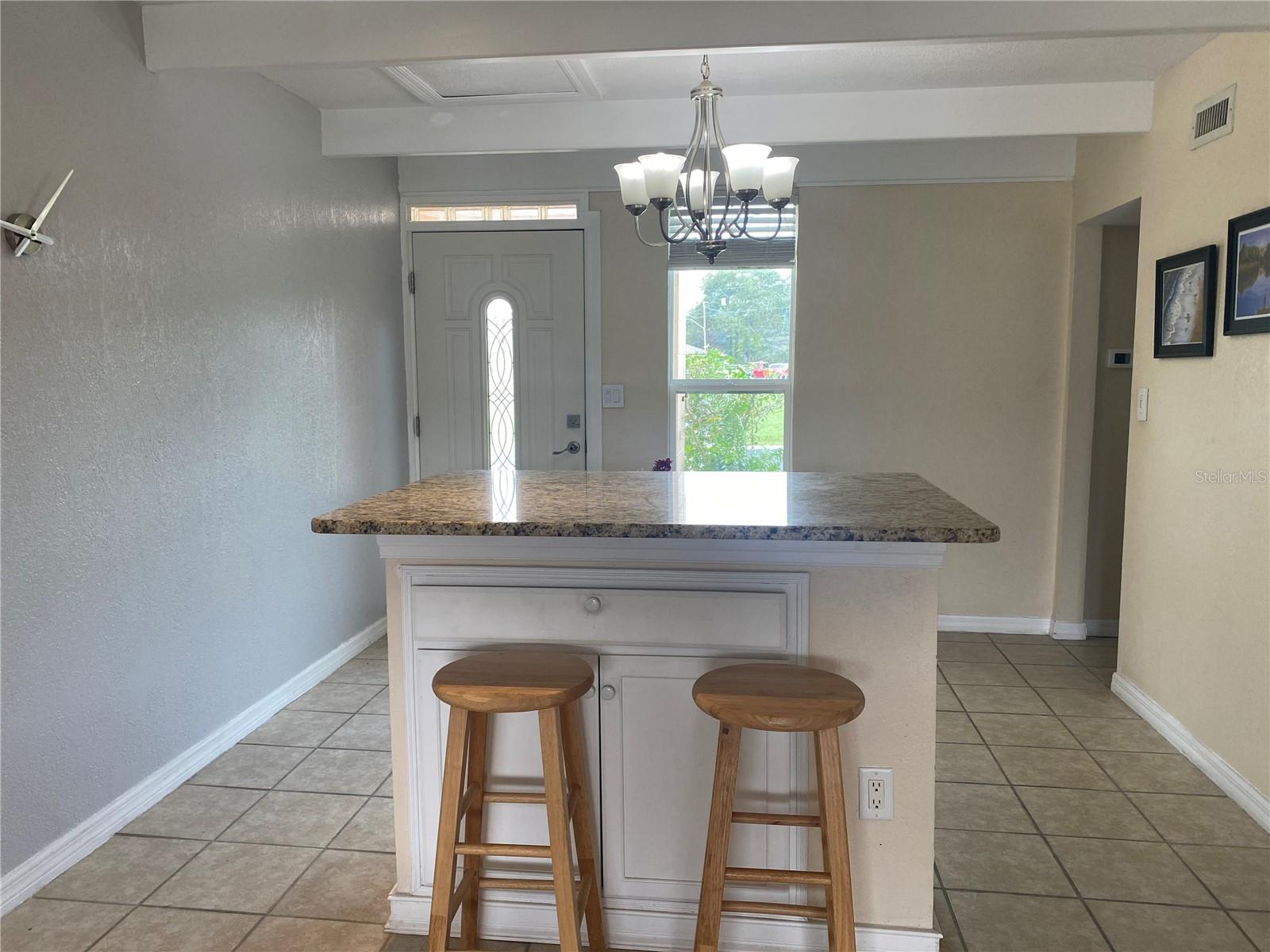 LAKESHORE CLUB - Residential