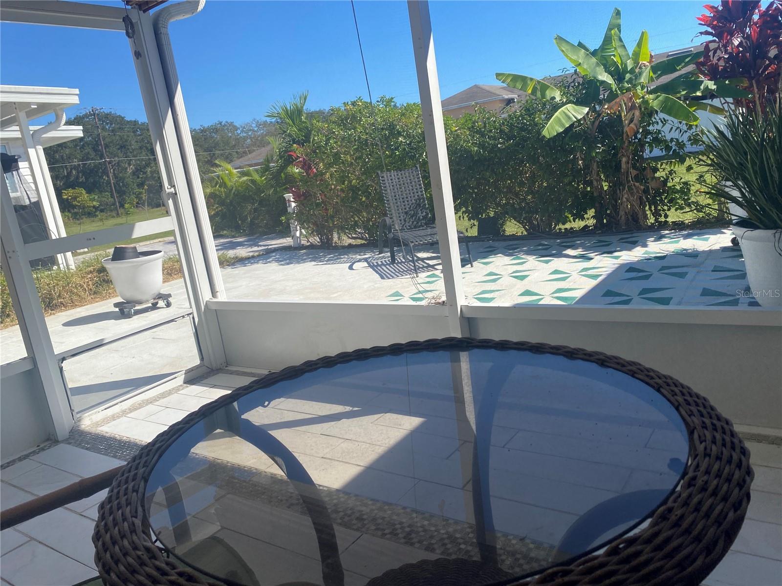 LAKESHORE CLUB - Residential