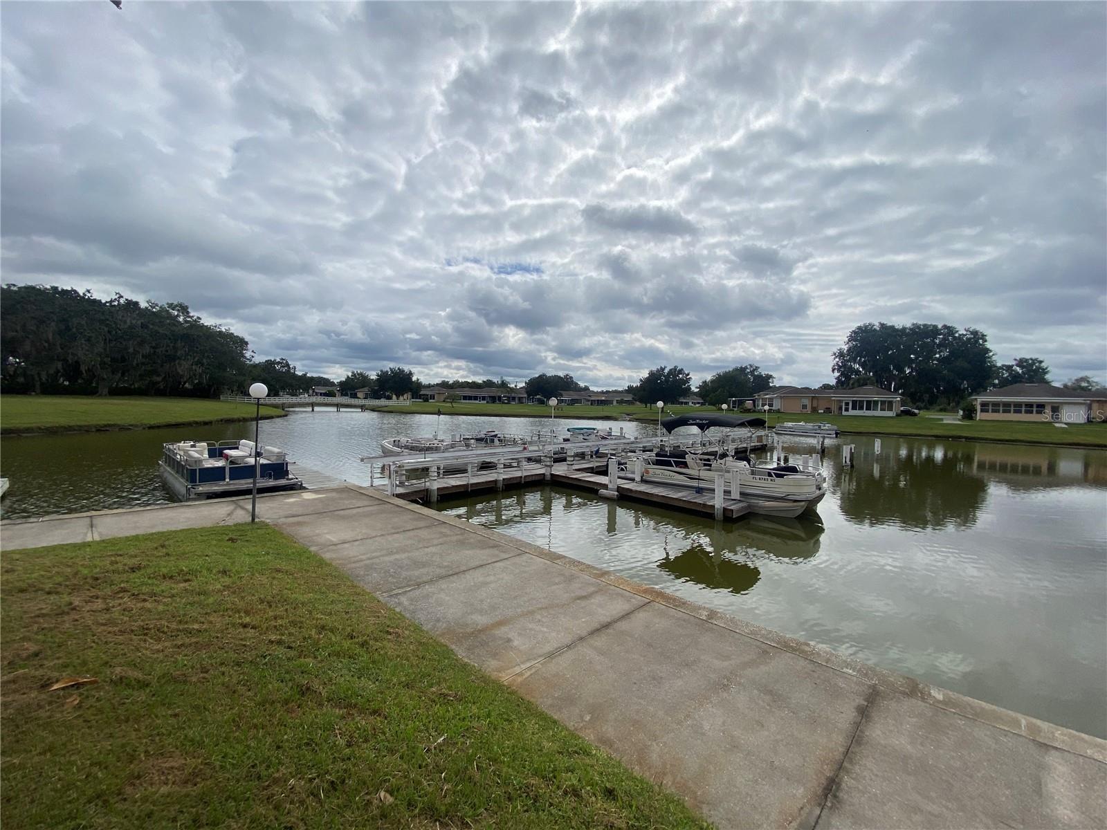 LAKESHORE CLUB - Residential