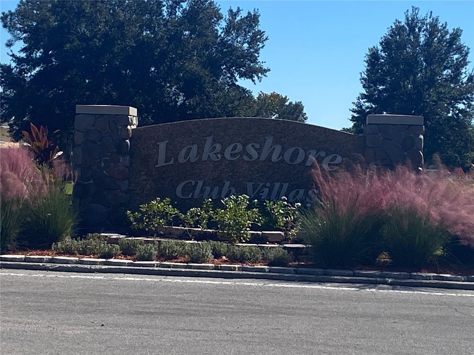 LAKESHORE CLUB - Residential