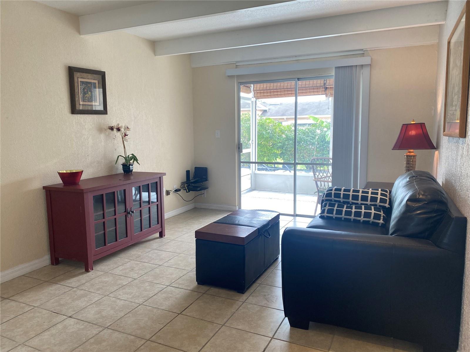 LAKESHORE CLUB - Residential