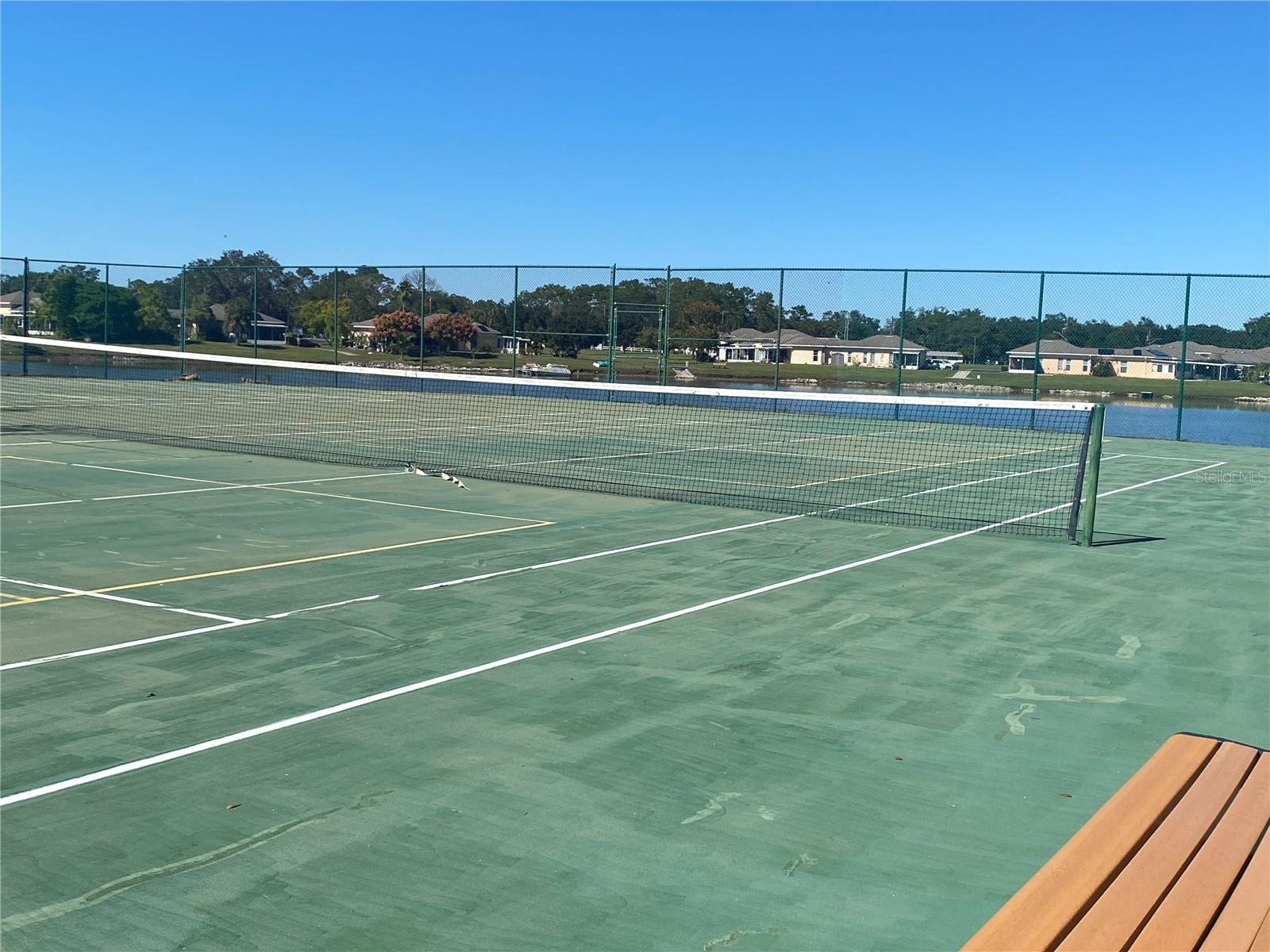 LAKESHORE CLUB - Residential