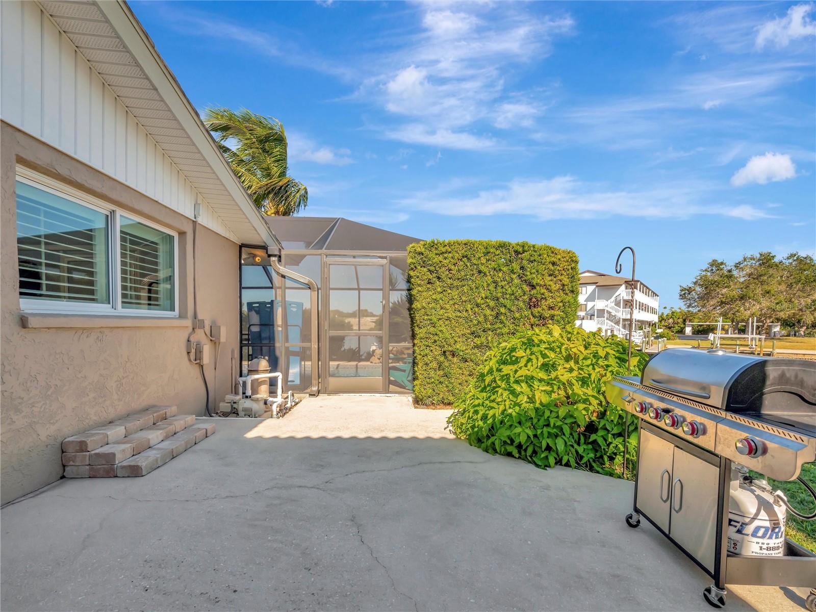 FLAMINGO CAY SECOND UNIT - Residential Lease