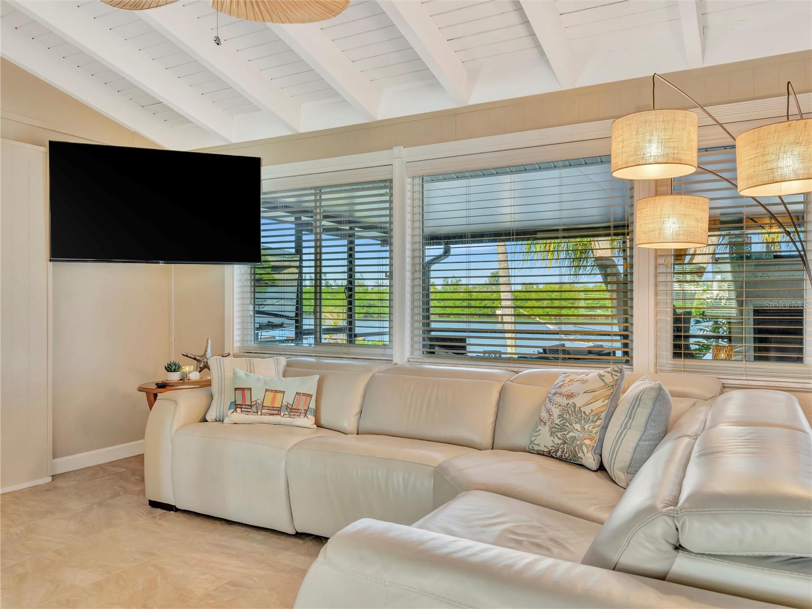 FLAMINGO CAY SECOND UNIT - Residential Lease