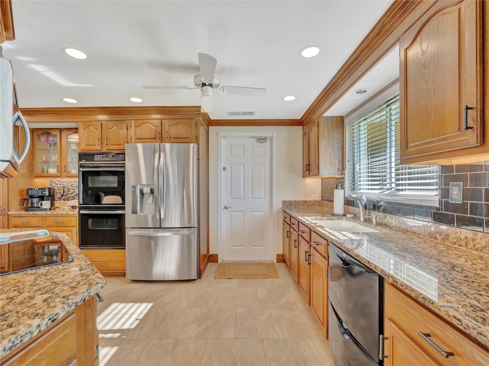 FLAMINGO CAY SECOND UNIT - Residential Lease