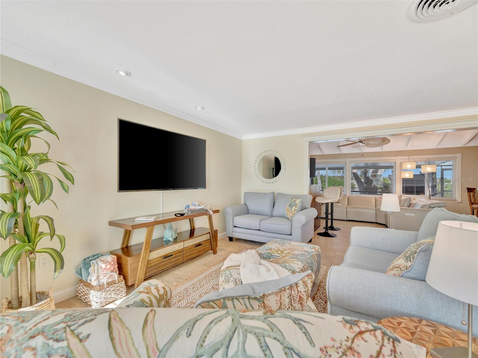 FLAMINGO CAY SECOND UNIT - Residential Lease