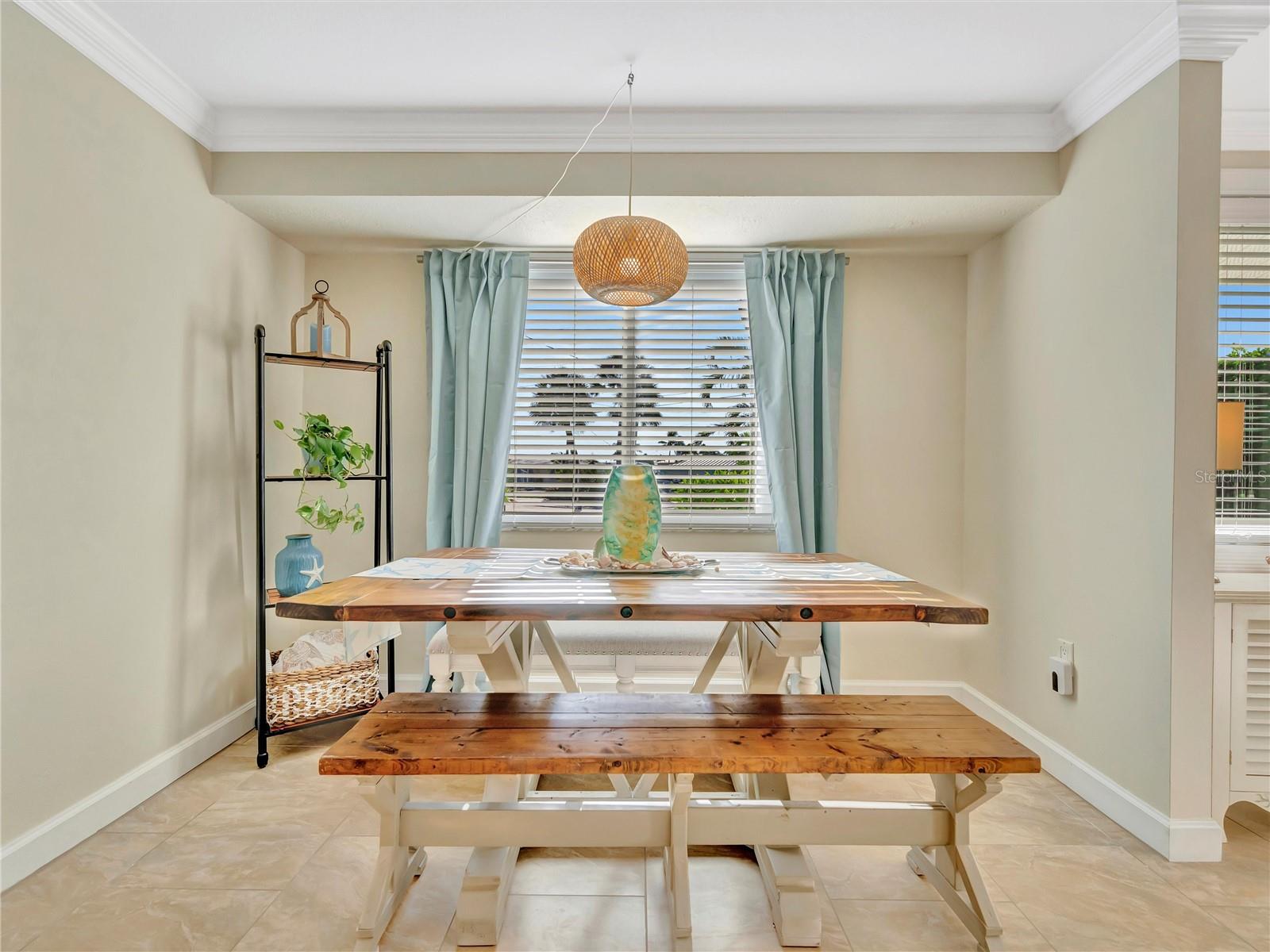 FLAMINGO CAY SECOND UNIT - Residential Lease