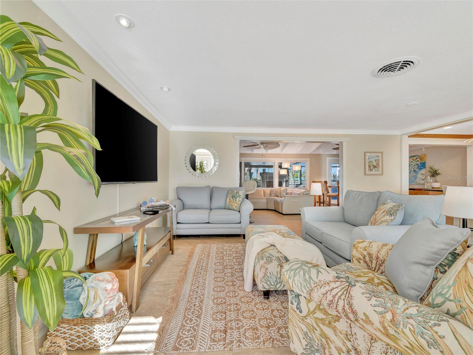 FLAMINGO CAY SECOND UNIT - Residential Lease