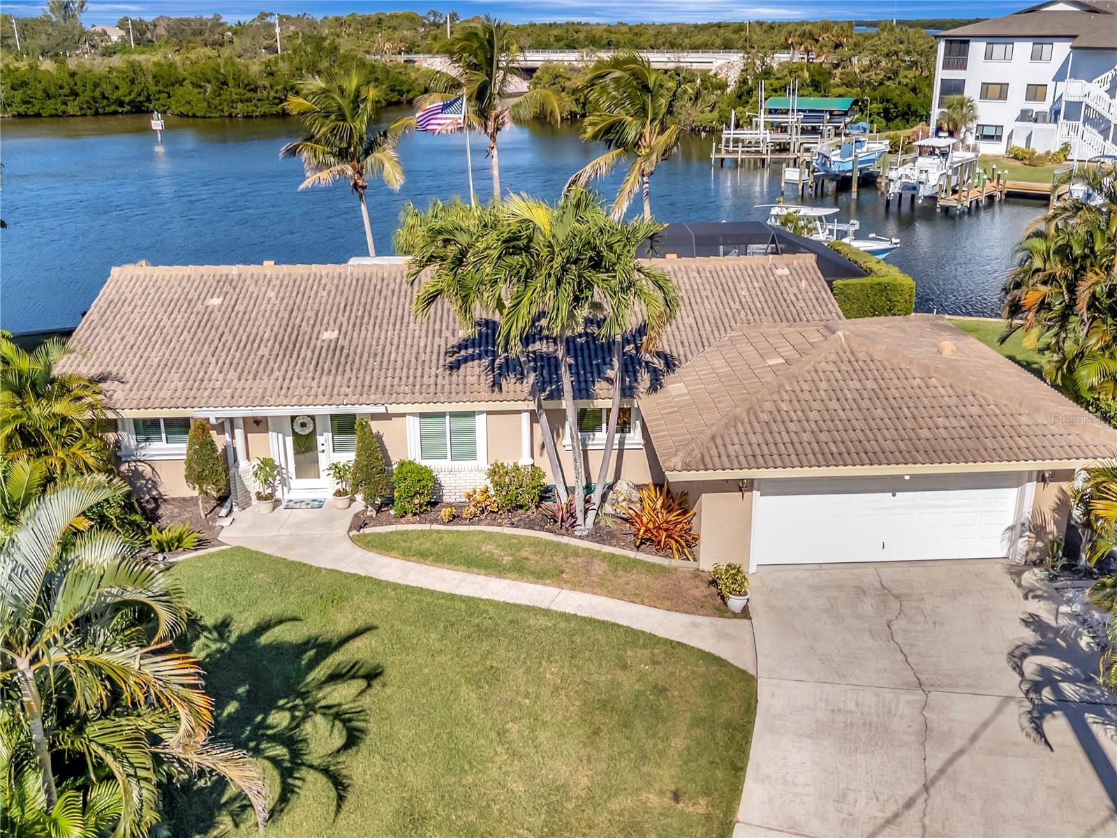 FLAMINGO CAY SECOND UNIT - Residential Lease