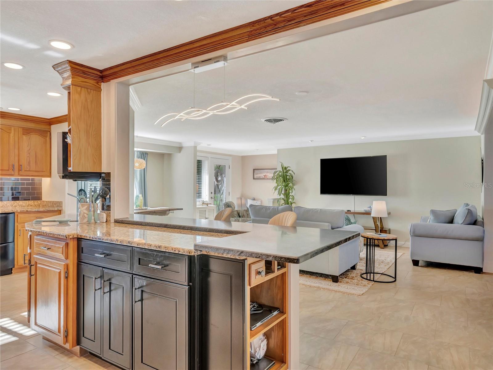 FLAMINGO CAY SECOND UNIT - Residential Lease