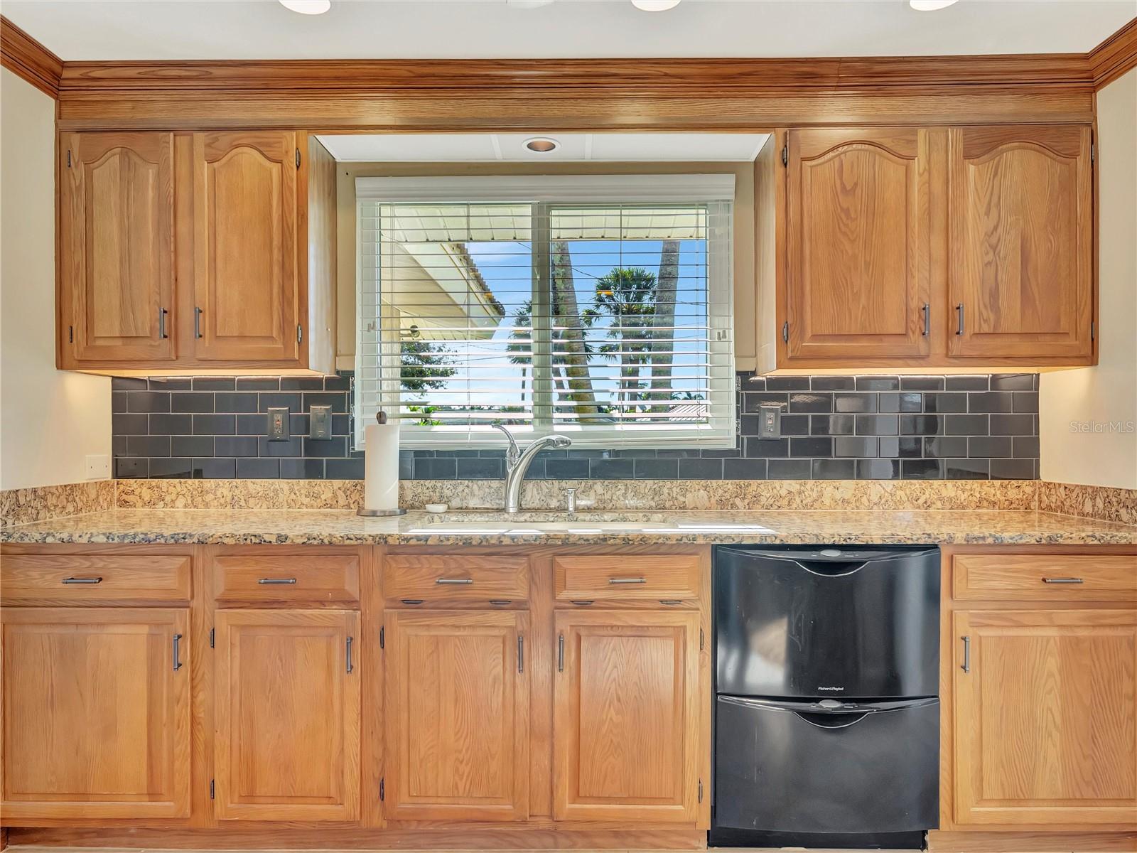 FLAMINGO CAY SECOND UNIT - Residential Lease