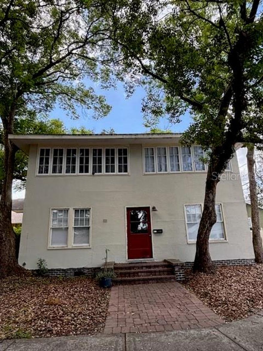 This Beautiful Triplex in the Sanford Residential Historic District gives you endless possibilities! The New Owner can "Live for Free"...........Or add this cash flowing Florida Treasure to your Investment Portfolio!!! The building is nestled among the mature oaks and brick streets of Historic Sanford and draws from a large tenant base of individuals looking for a unique living experience far from the Suburban Sprawl.

Downstairs has the oversized unit, while the interior staircase leads to the mirror units upstairs. The building is serviced for central heat/air, gas, electric, and water to make management a breeze. The common laundry and storage area are conveniently located adjacent to the living areas. Do NOT miss this opportunity in REAL FLORIDA for a unique building in the WONDERFUL Sanford Historic District! 

****OWNER IS OFFERING A $5000 CASH "MAKE IT YOUR OWN" ALLOWANCE AT CLOSING FOR ANY TRANSACTION PRIOR TO 12/31/25.  

Please confirm with a professional all information herein, best efforts have been made at accuracy, but Buyer confirmation is recommended. Property is located in the Sanford Residential Historic District, please contact City of Sanford, or your Agent, for any related questions.