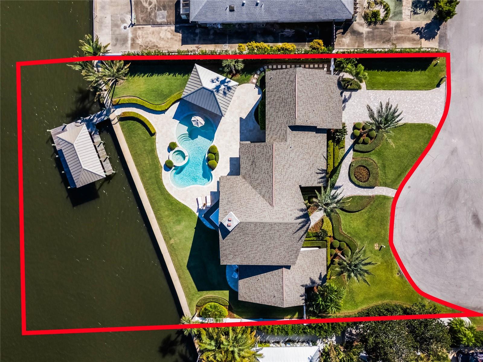 YACHT CLUB ISLAND ESTATE - Residential