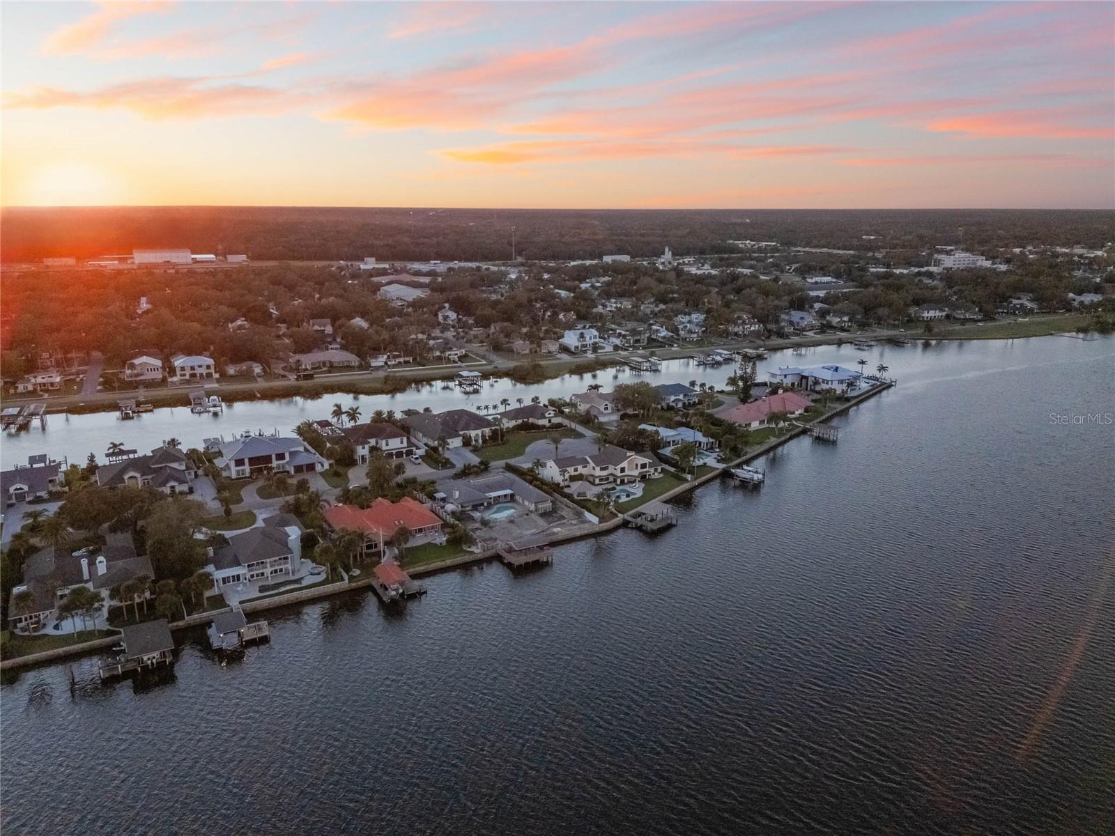 YACHT CLUB ISLAND ESTATE - Residential