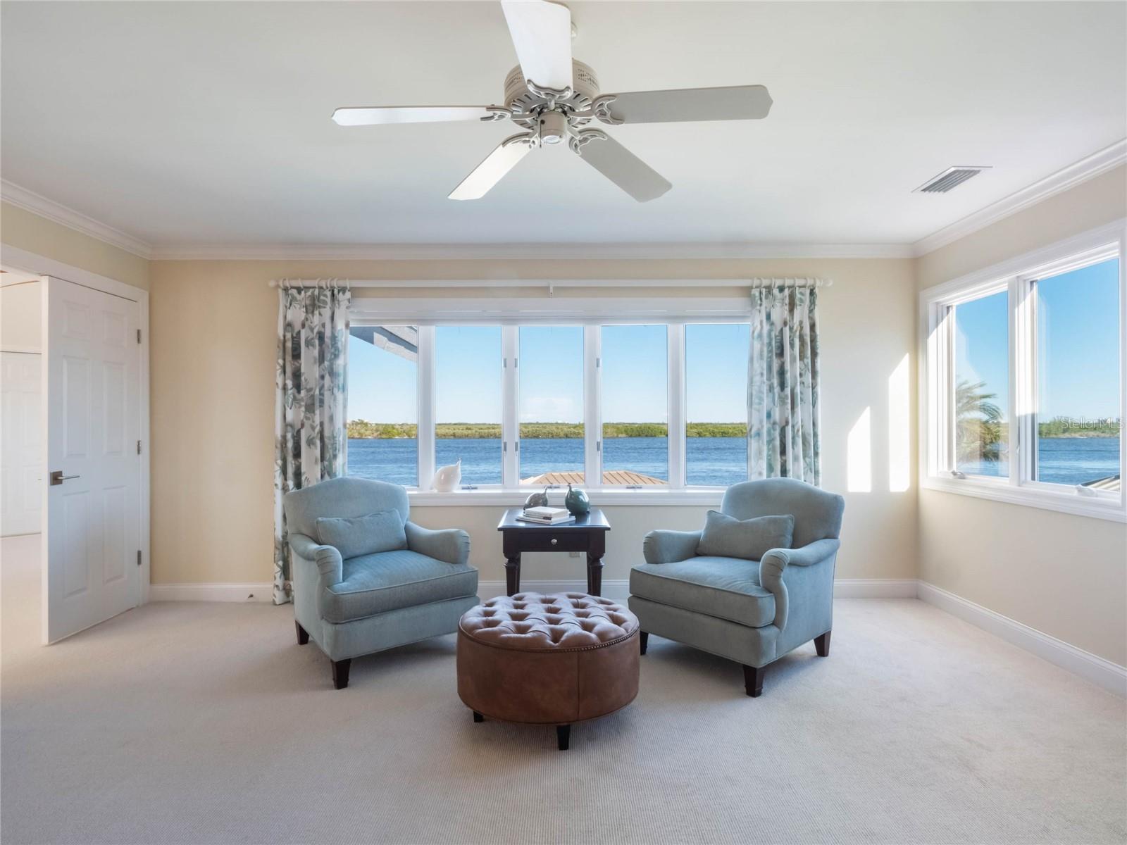 YACHT CLUB ISLAND ESTATE - Residential