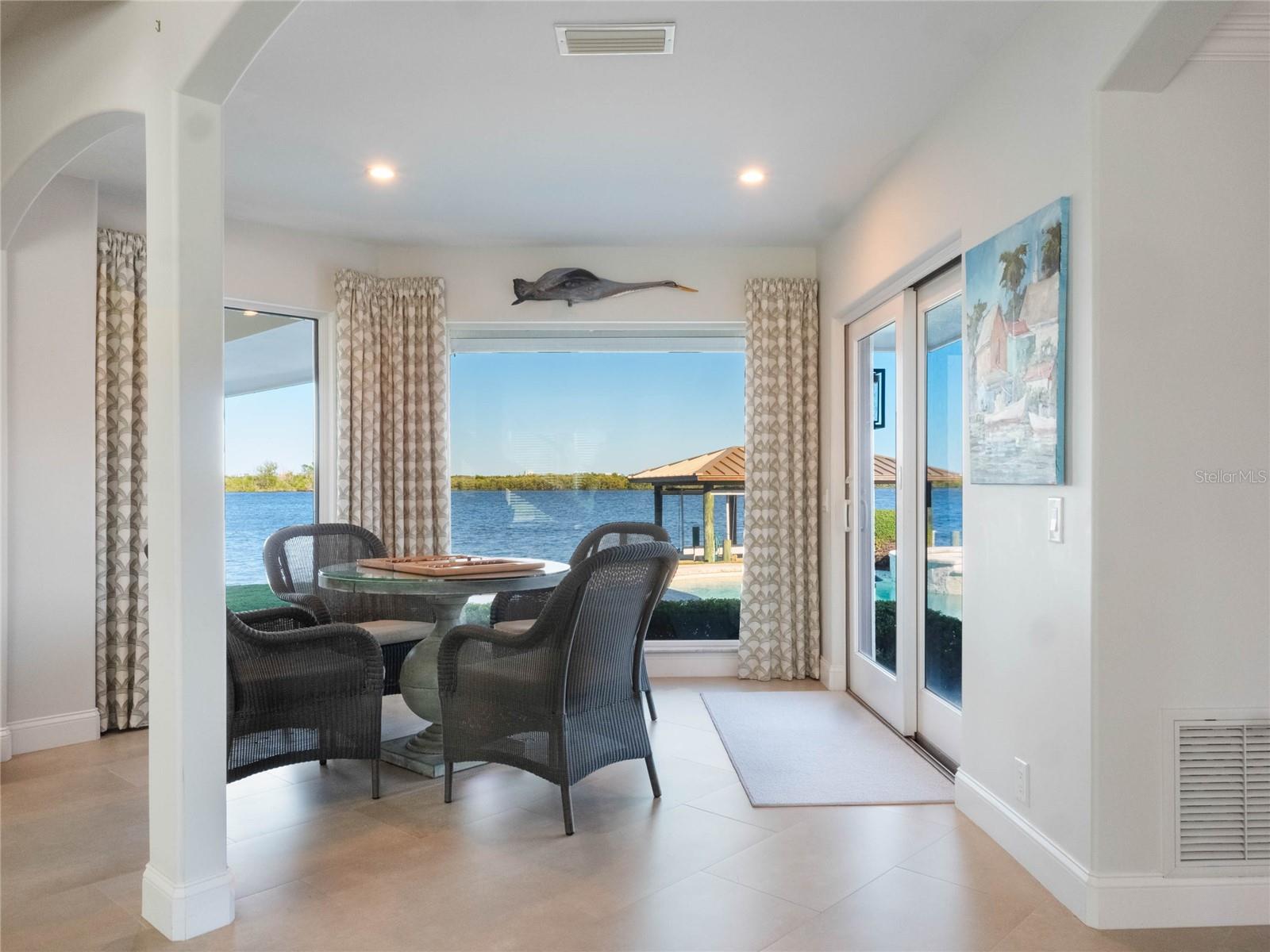 YACHT CLUB ISLAND ESTATE - Residential