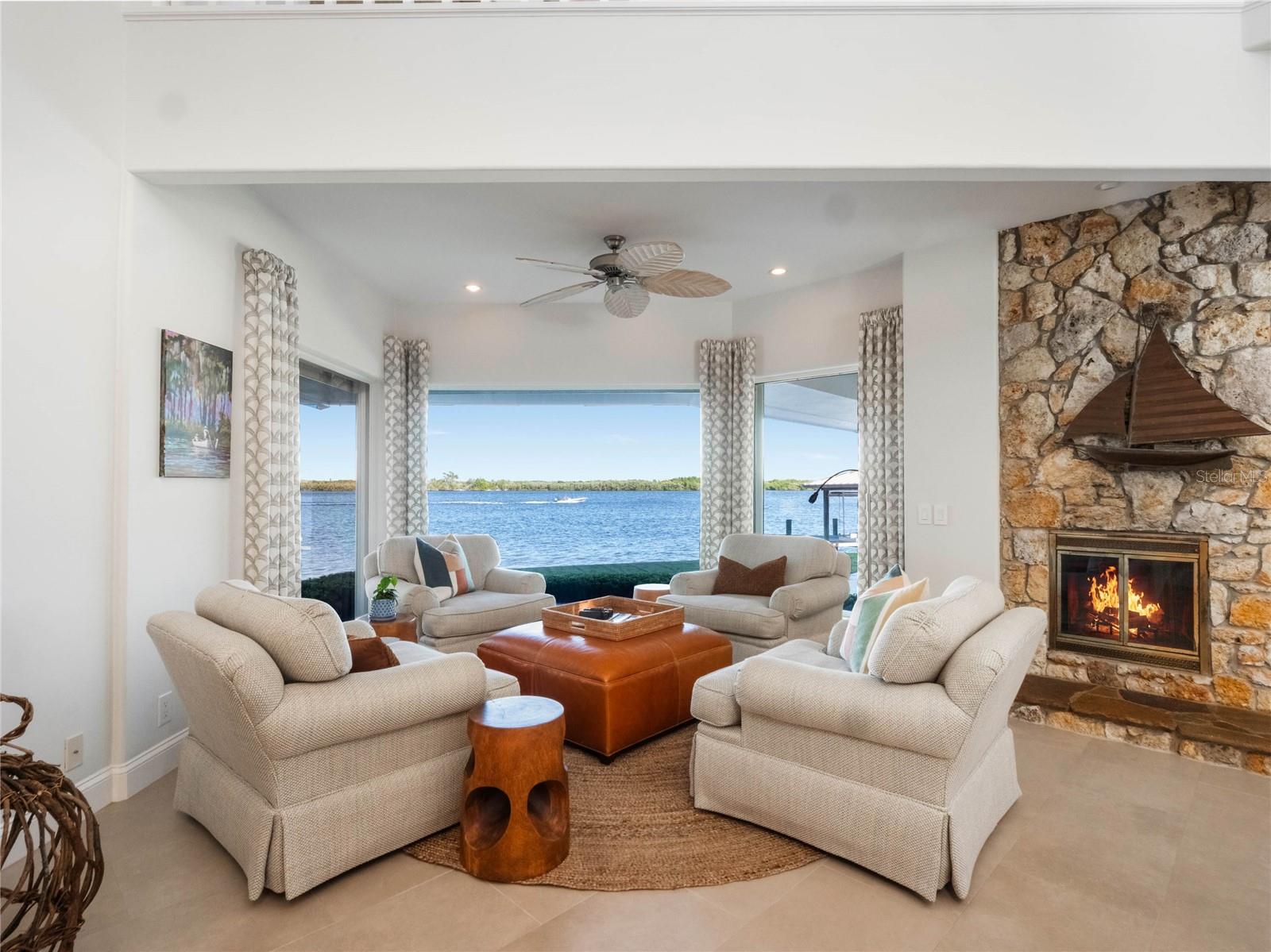 YACHT CLUB ISLAND ESTATE - Residential