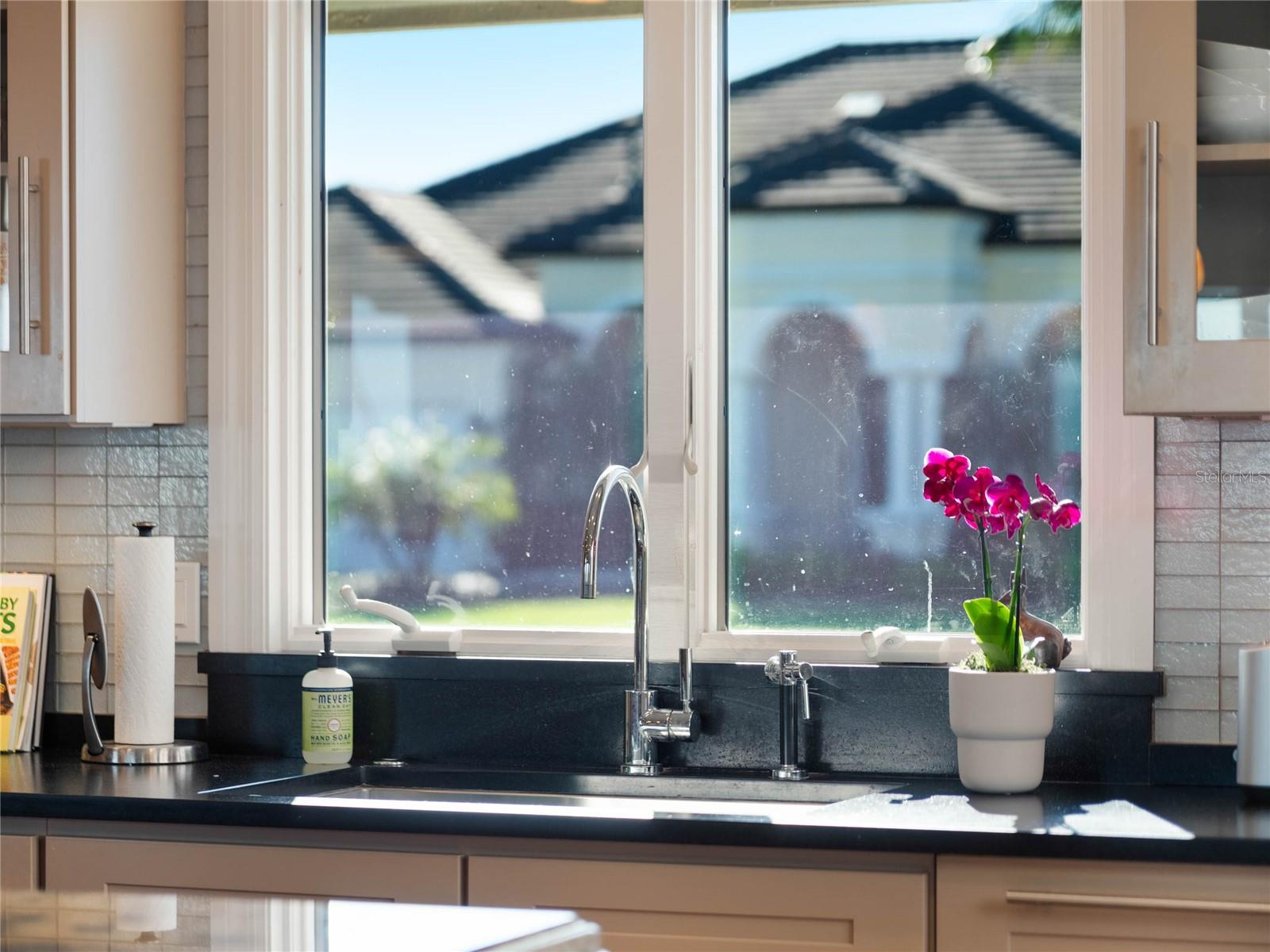 YACHT CLUB ISLAND ESTATE - Residential