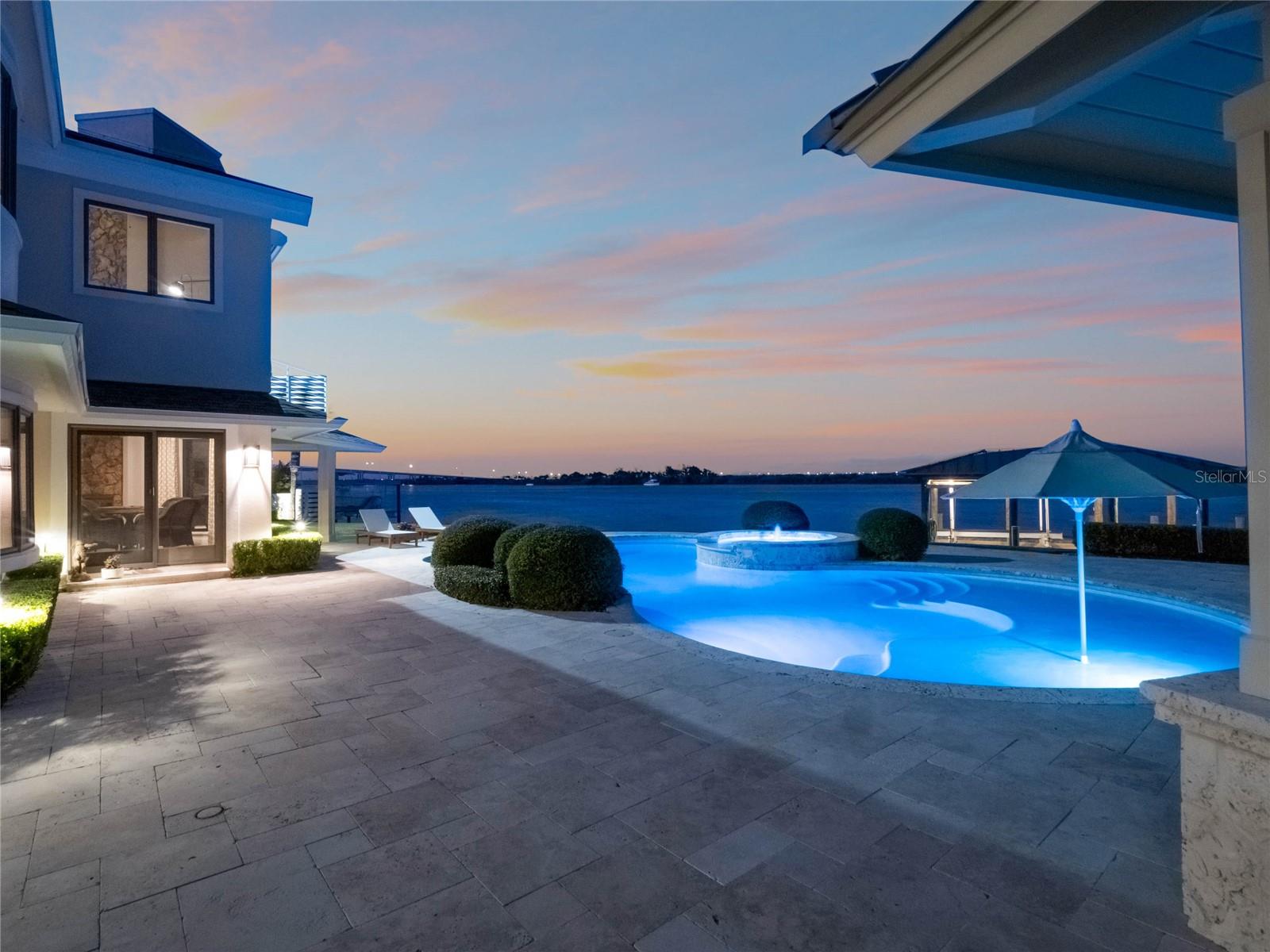 YACHT CLUB ISLAND ESTATE - Residential