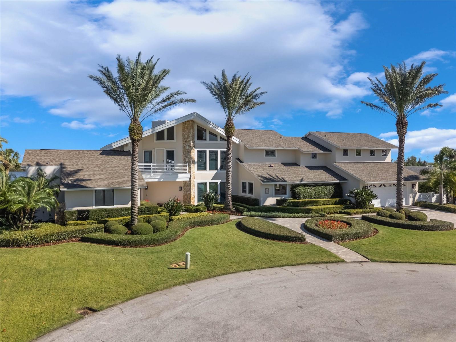 YACHT CLUB ISLAND ESTATE - Residential