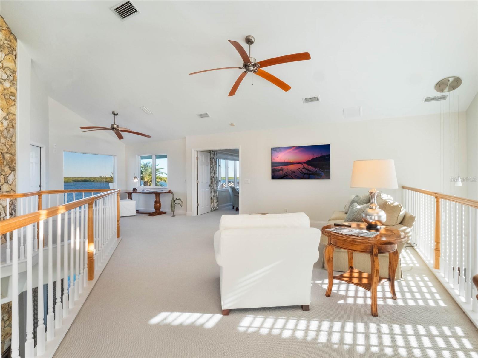 YACHT CLUB ISLAND ESTATE - Residential