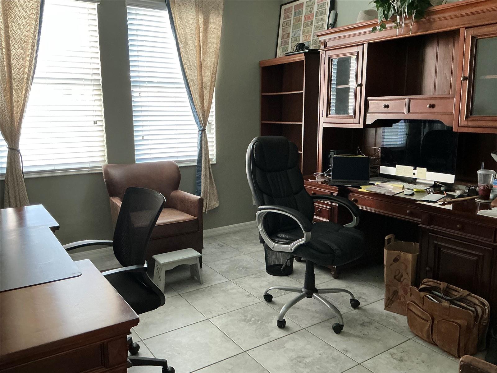 1002 BERRY LEAF COURT