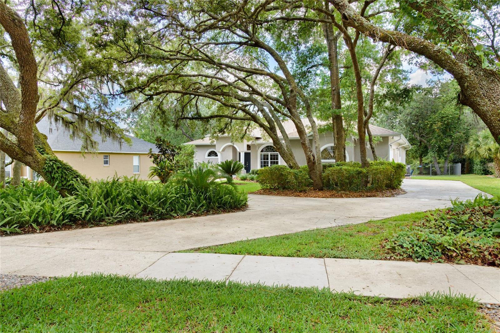 LOST LAKES REP - Residential