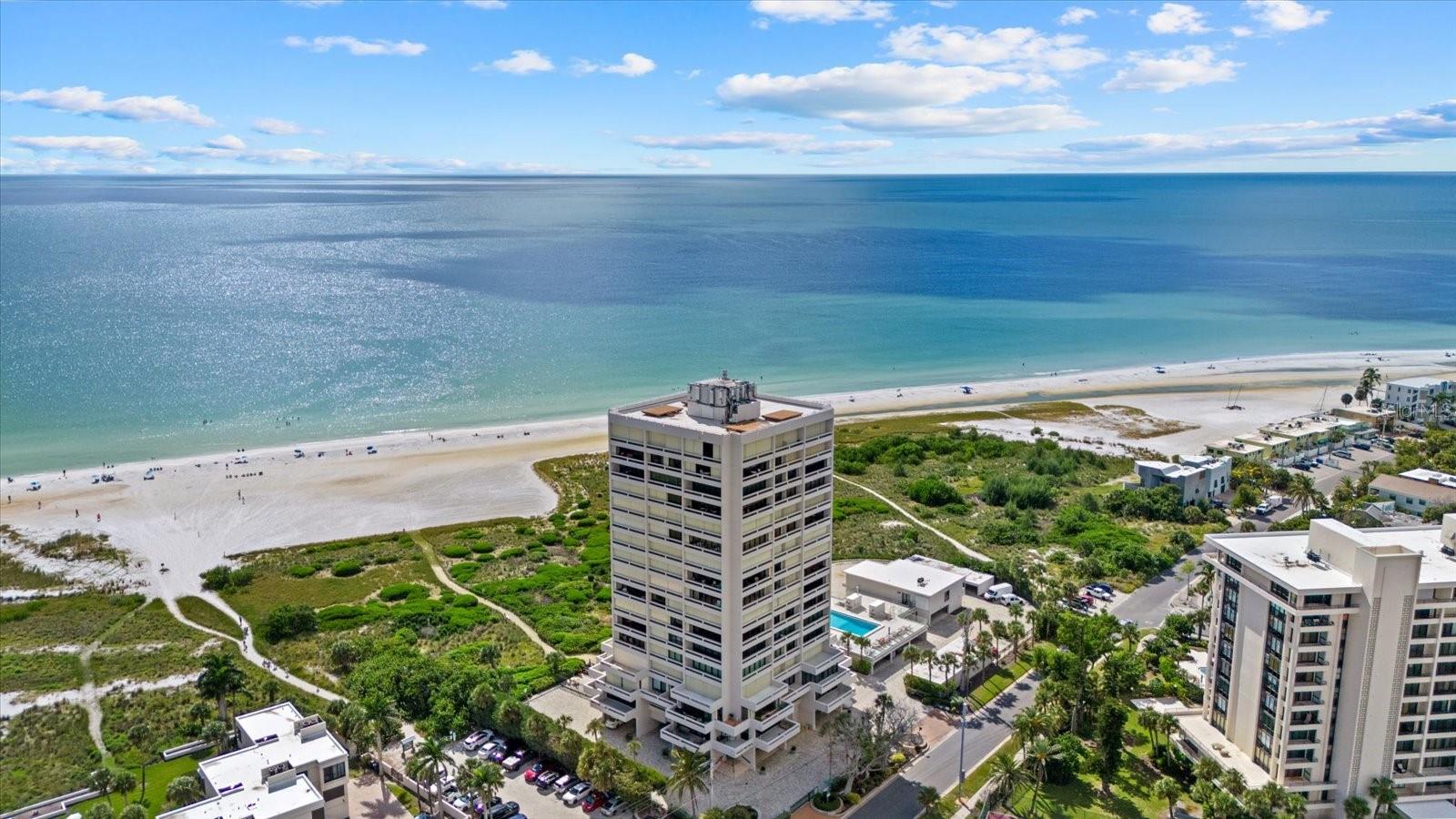 5400 OCEAN BOULEVARD 17-04