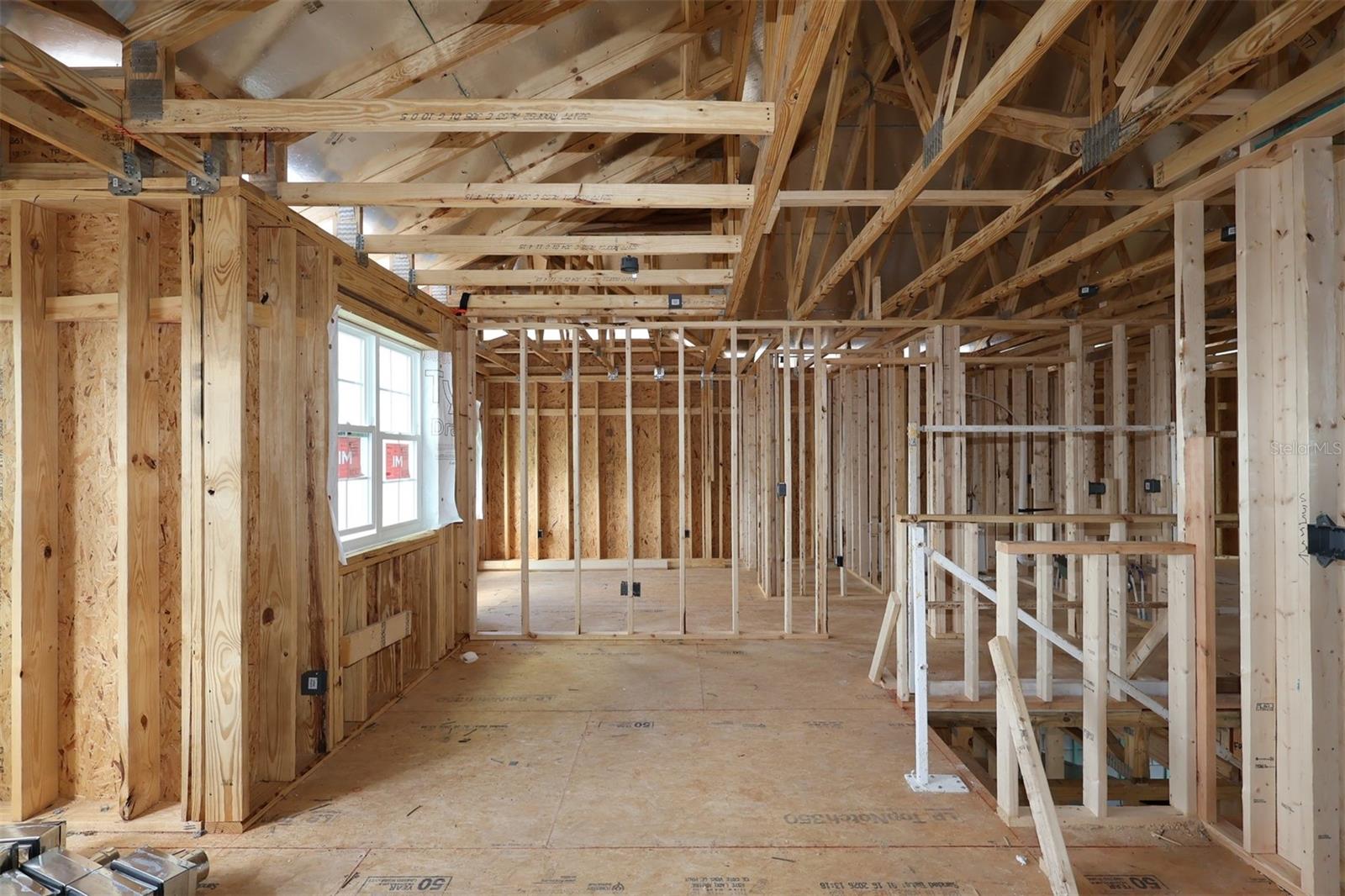 BAY LAKE FARMS AT SAINT CLOUD - Residential