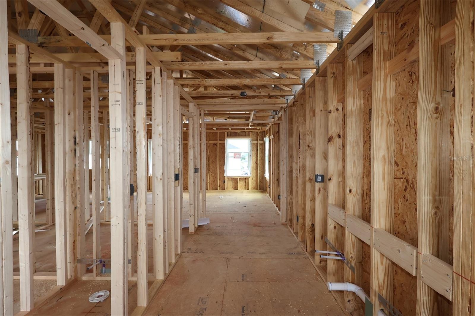 BAY LAKE FARMS AT SAINT CLOUD - Residential