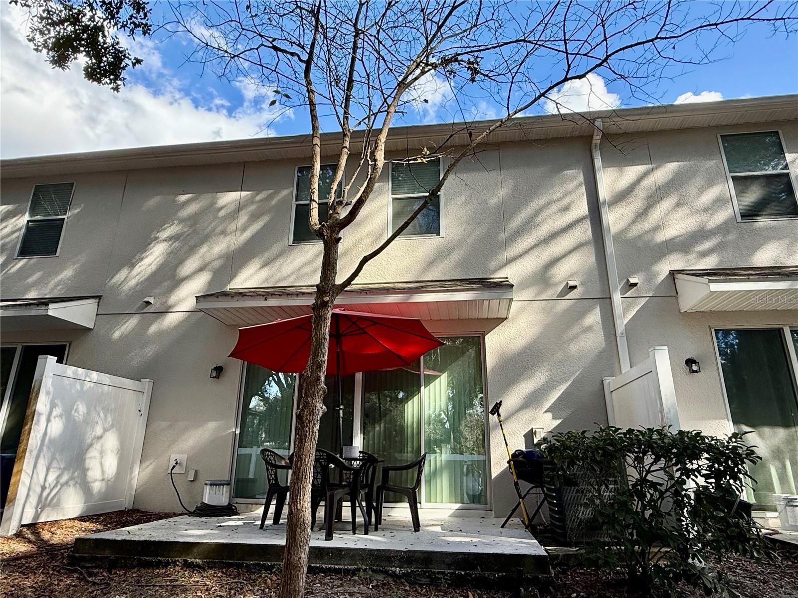 ALOMA TRAILS - Residential Lease