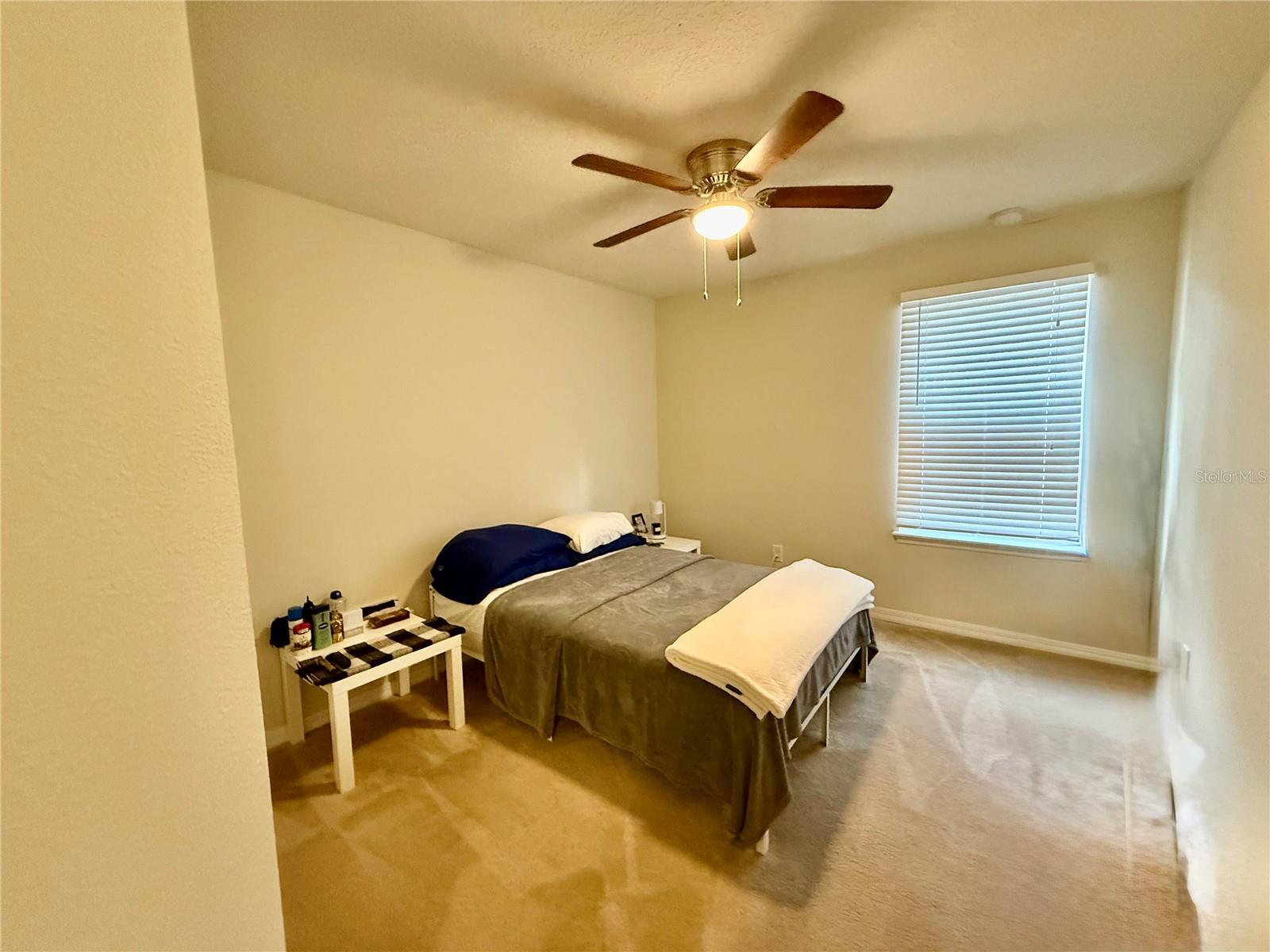 ALOMA TRAILS - Residential Lease