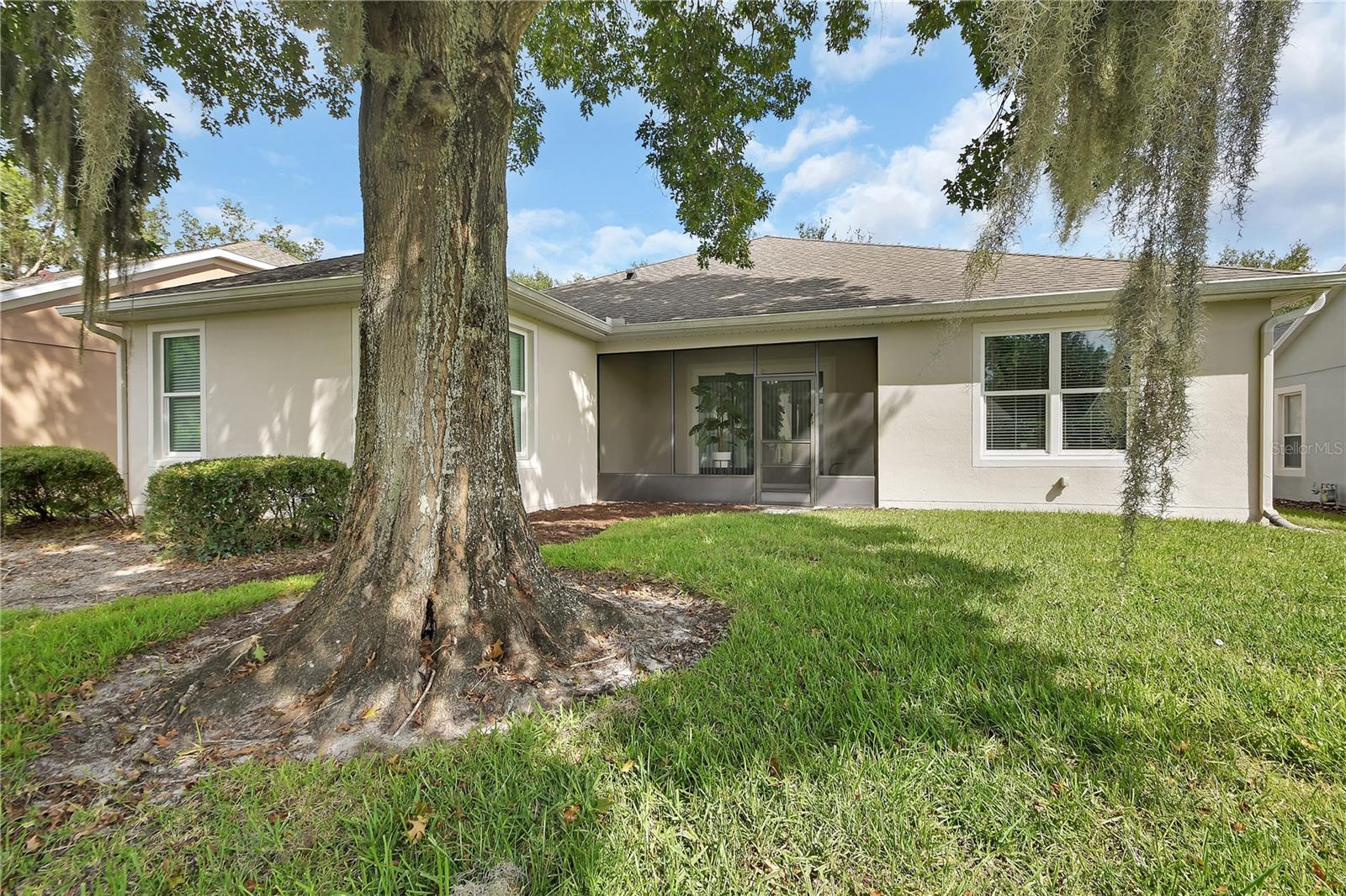 102 WESTCOTT LANE