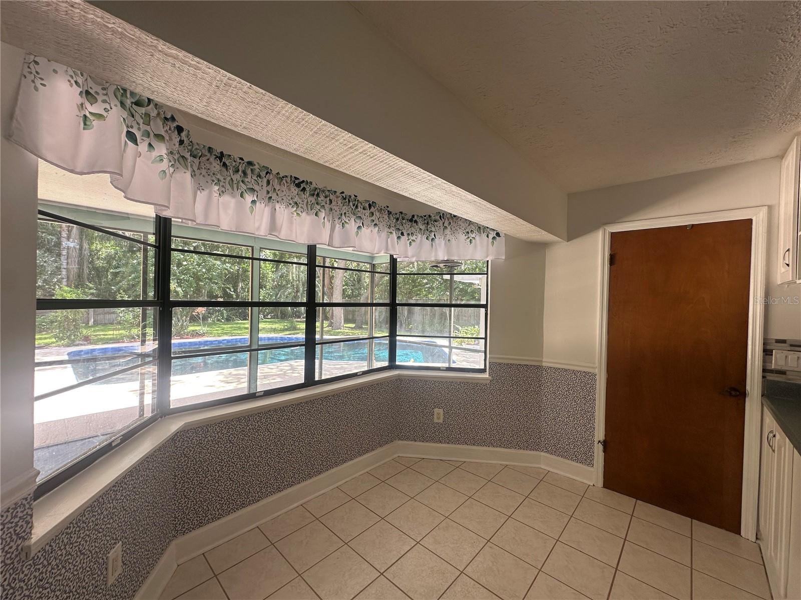 SABAL POINT AMD - Residential Lease