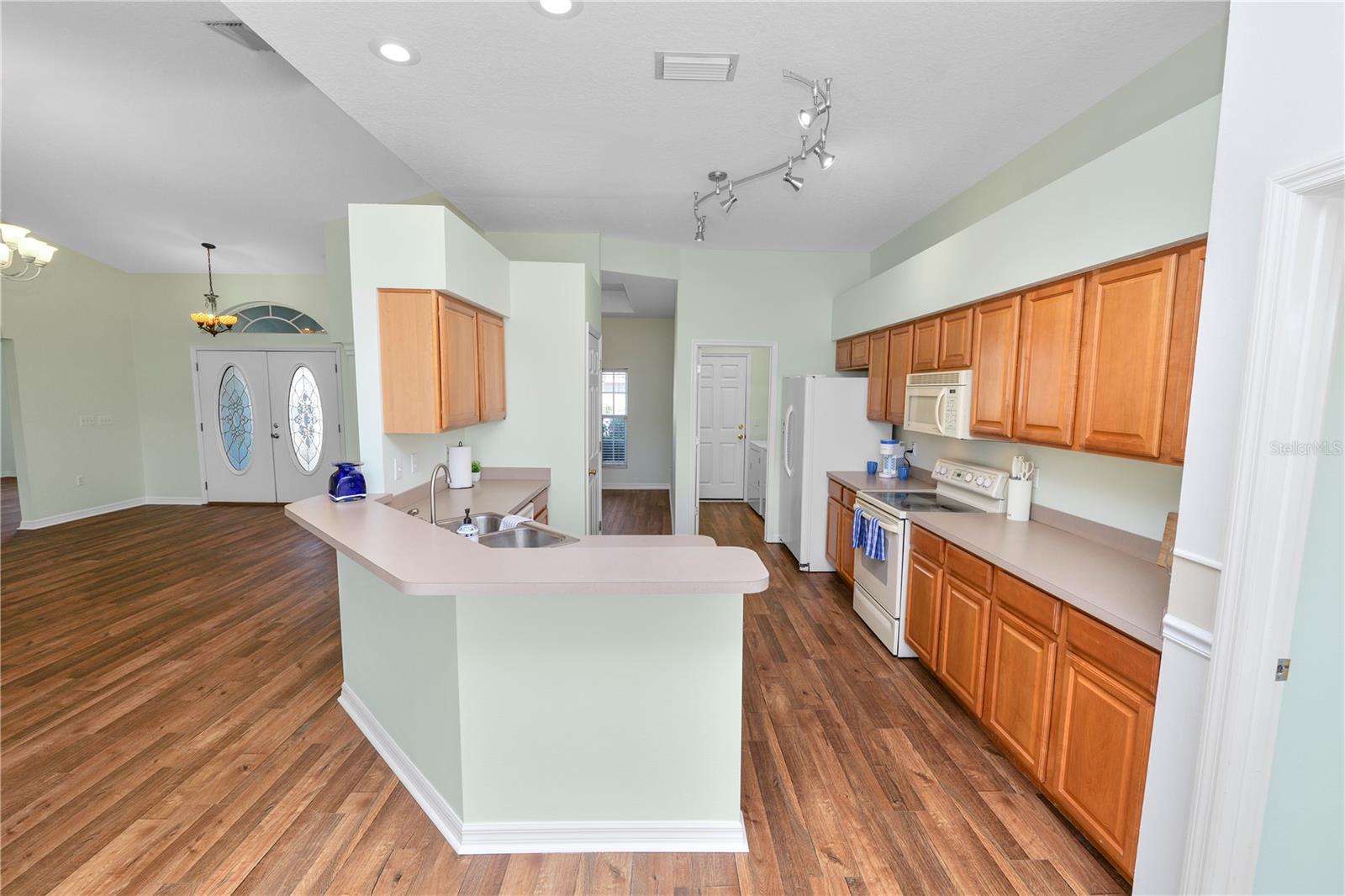 COLONY CLUB ESTATES - Residential