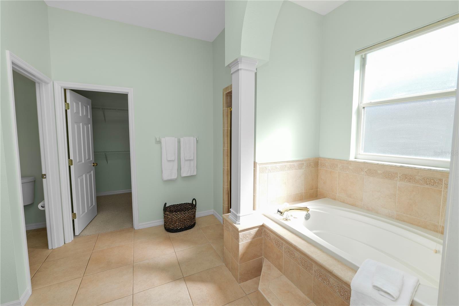 COLONY CLUB ESTATES - Residential