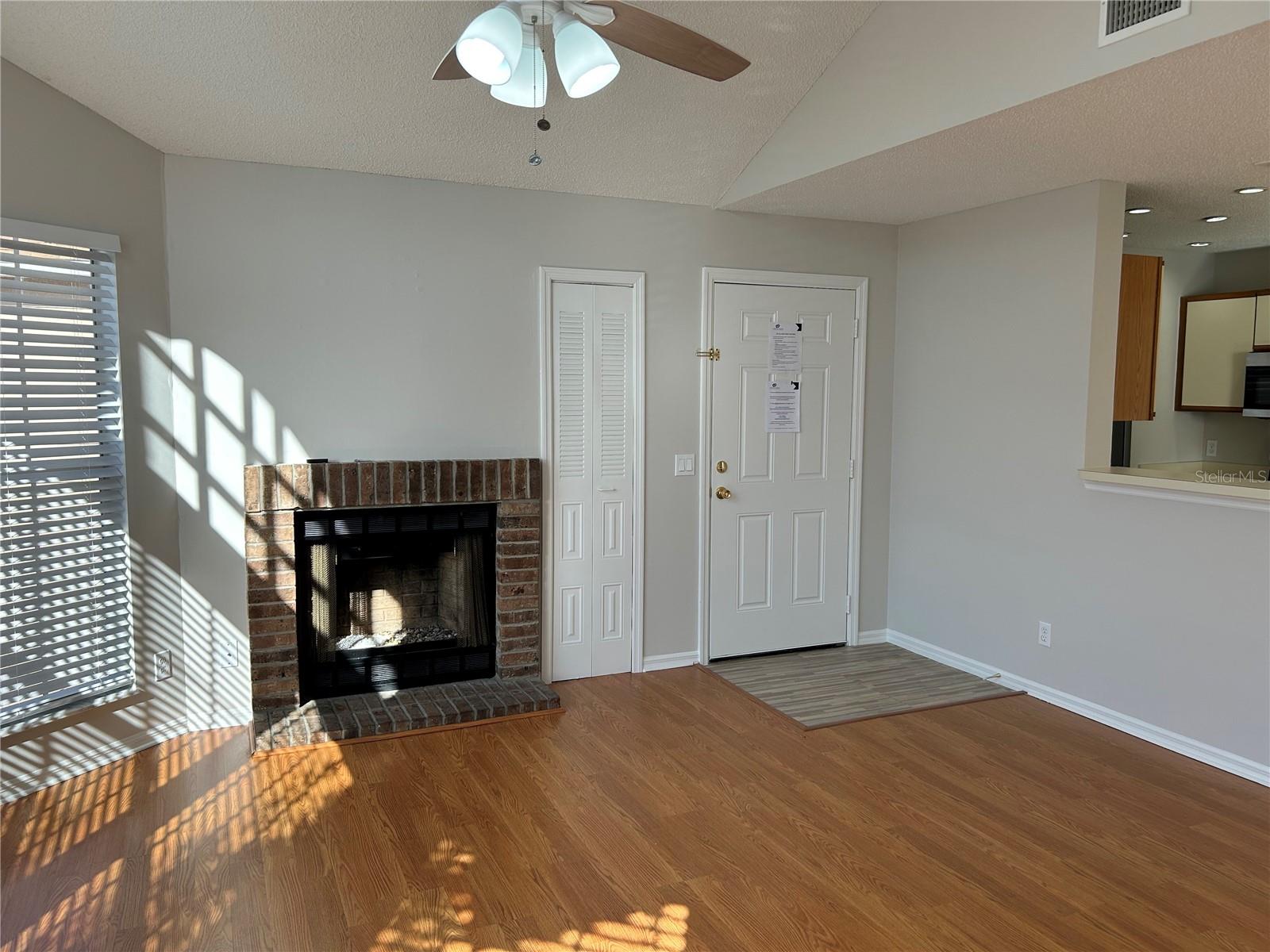 HIDDEN SPGS CONDO - Residential Lease