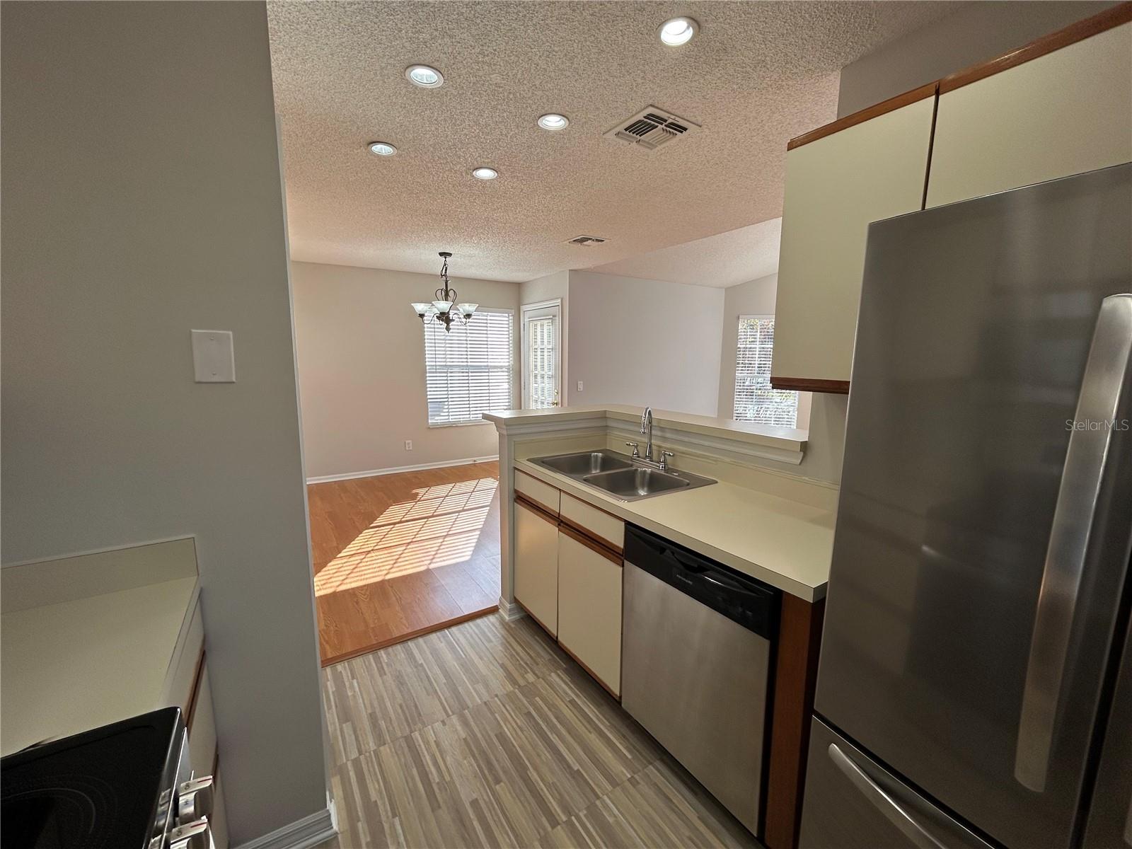 HIDDEN SPGS CONDO - Residential Lease