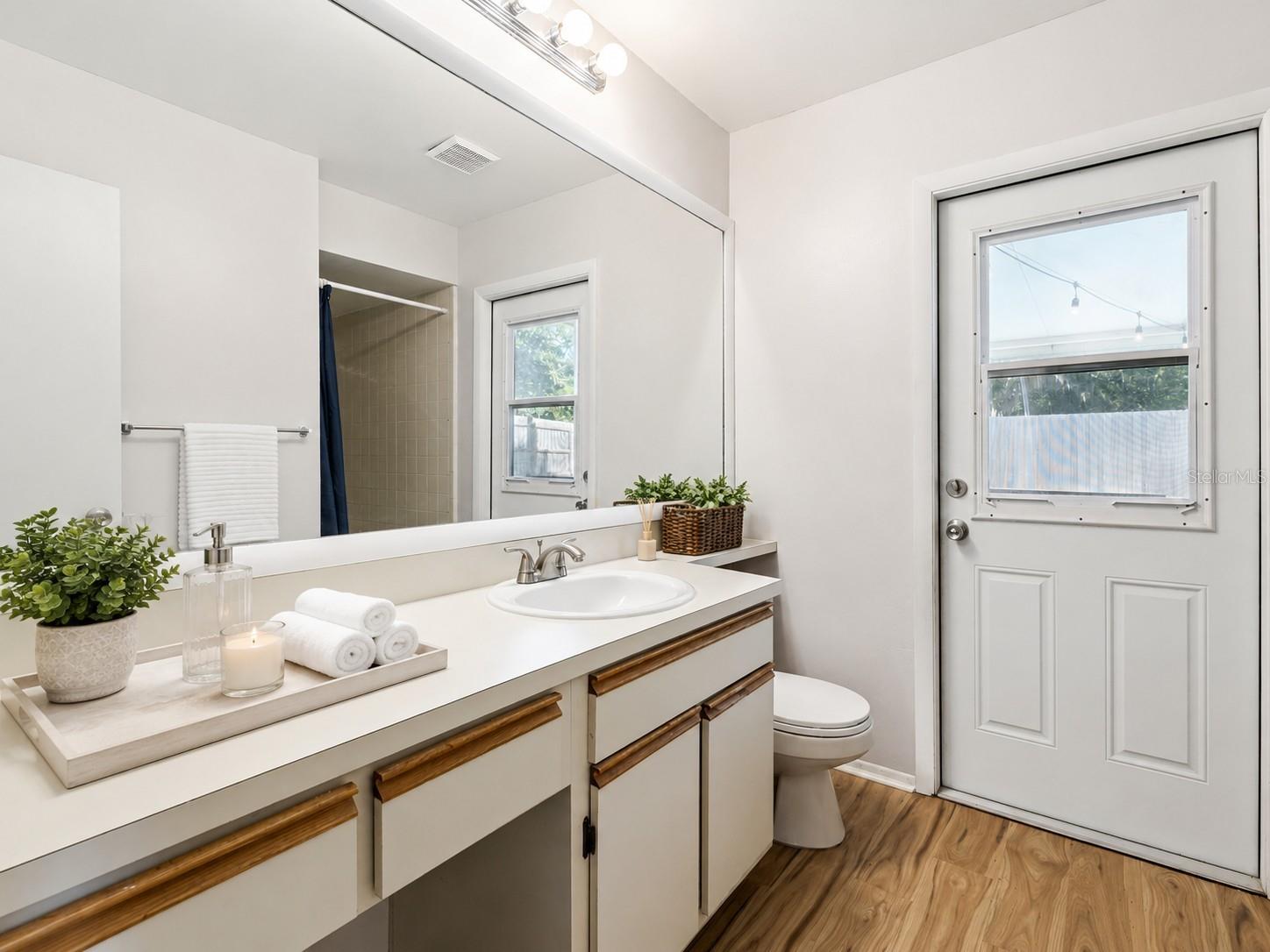 GROVE HILL - Residential